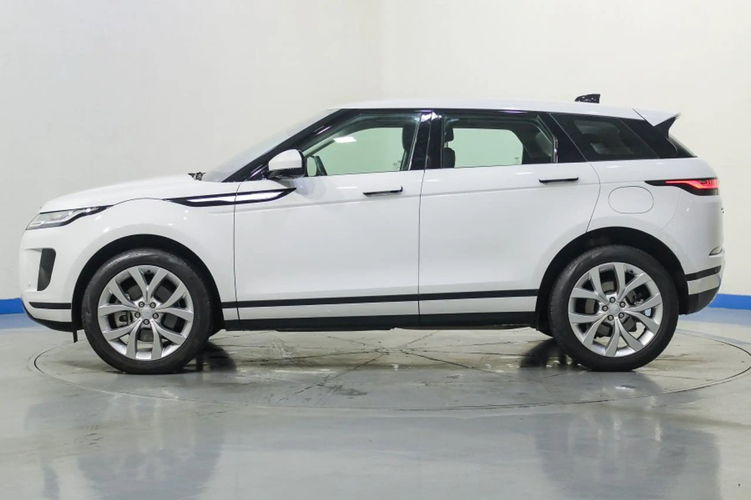 Land Rover - Range Rover Evoque