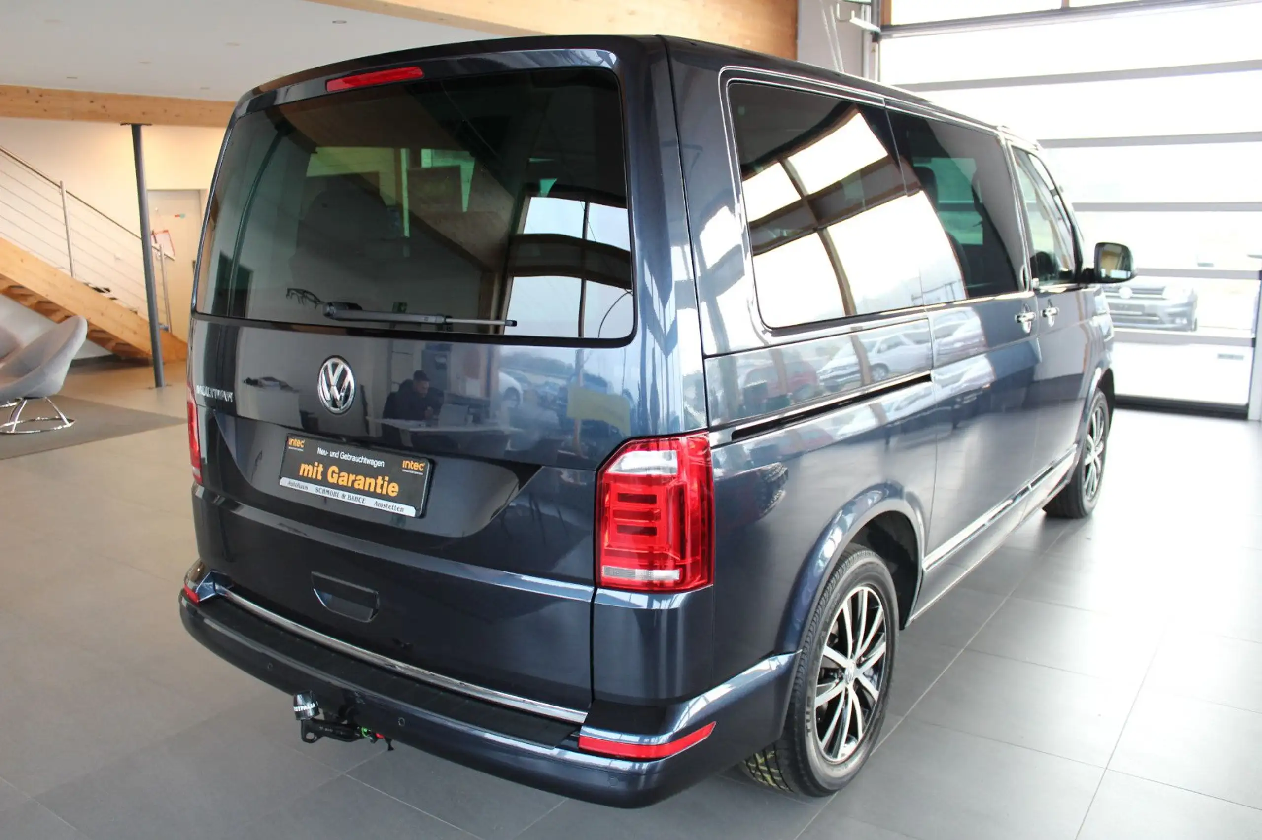 Volkswagen - T6 Multivan