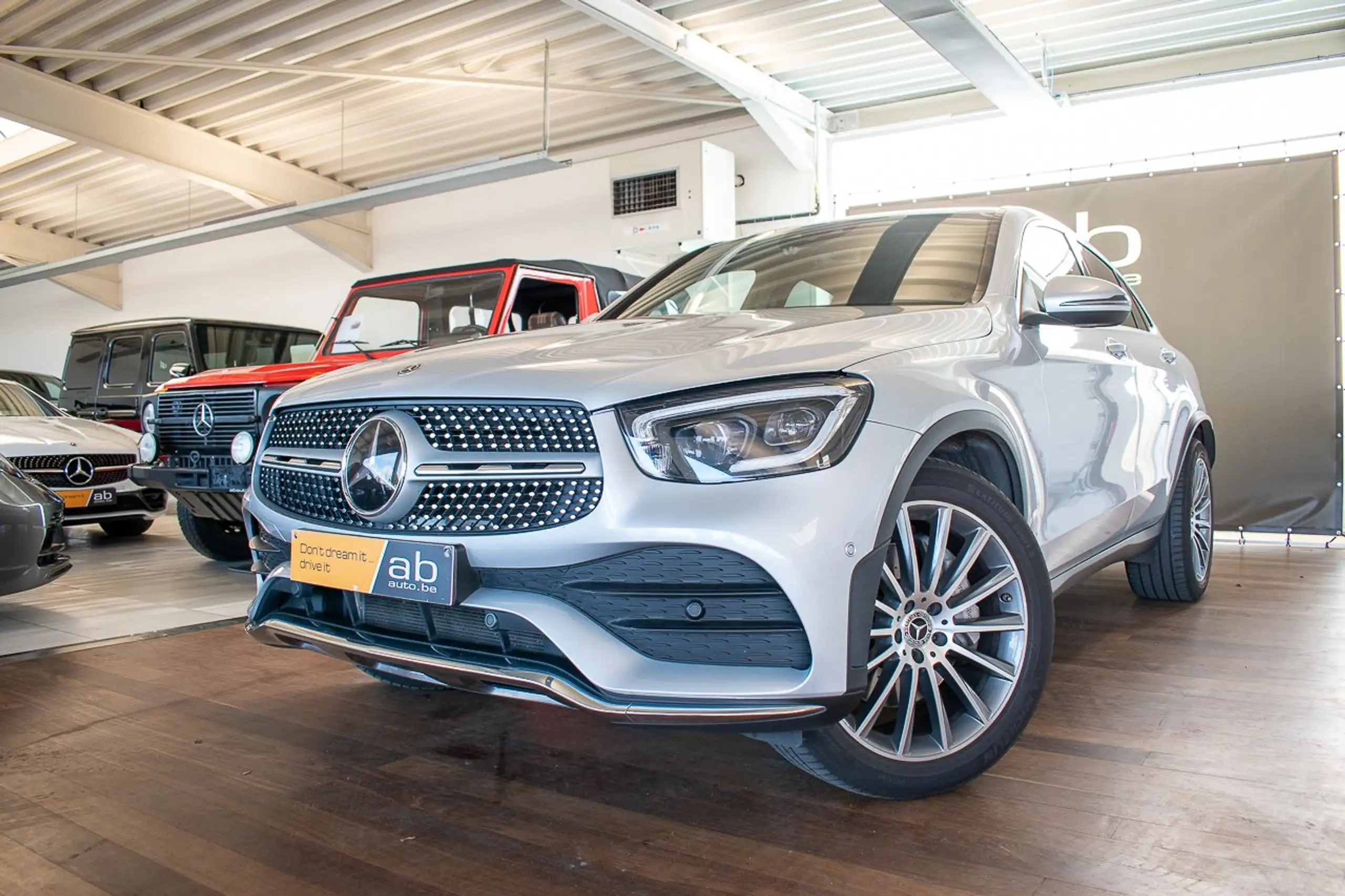 Mercedes-Benz - GLC 200