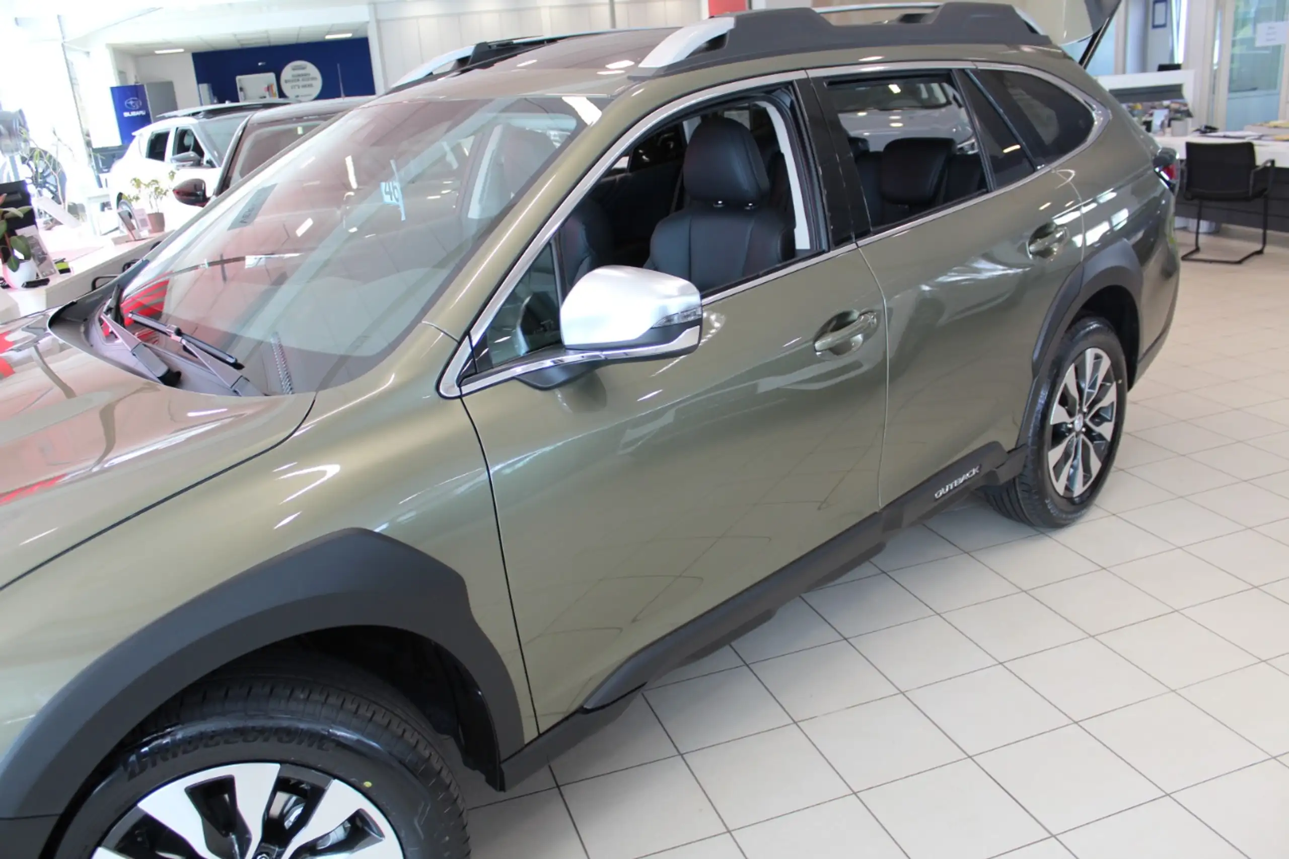 Subaru - OUTBACK