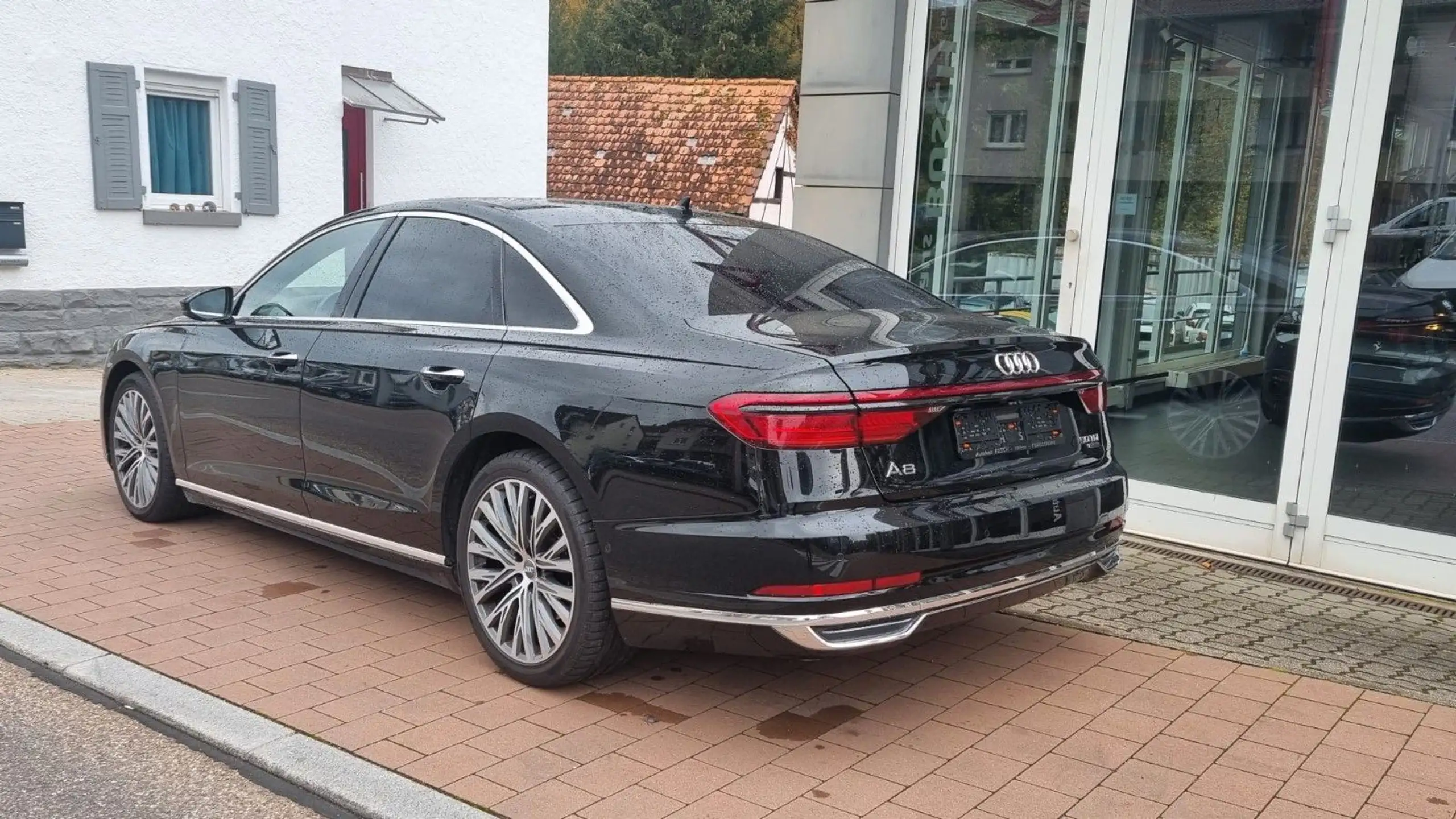 Audi - A8