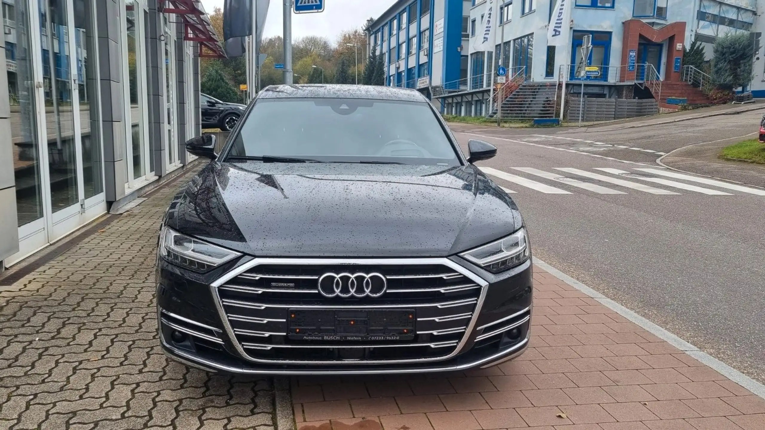 Audi - A8