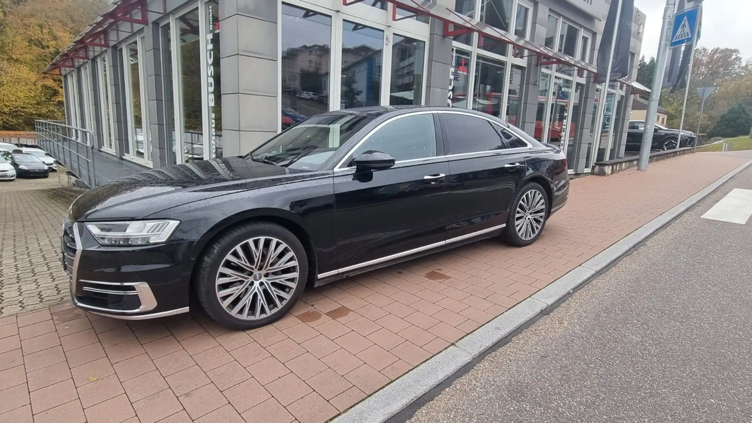 Audi - A8