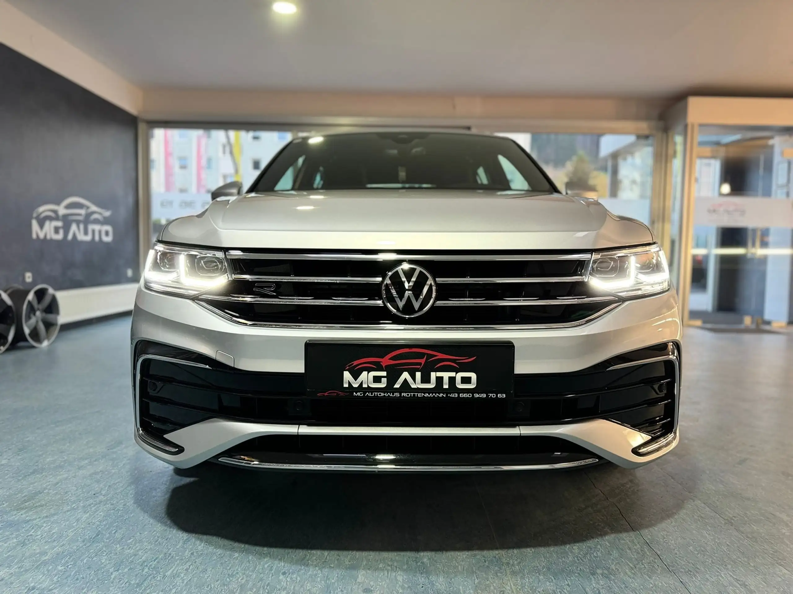 Volkswagen - Tiguan