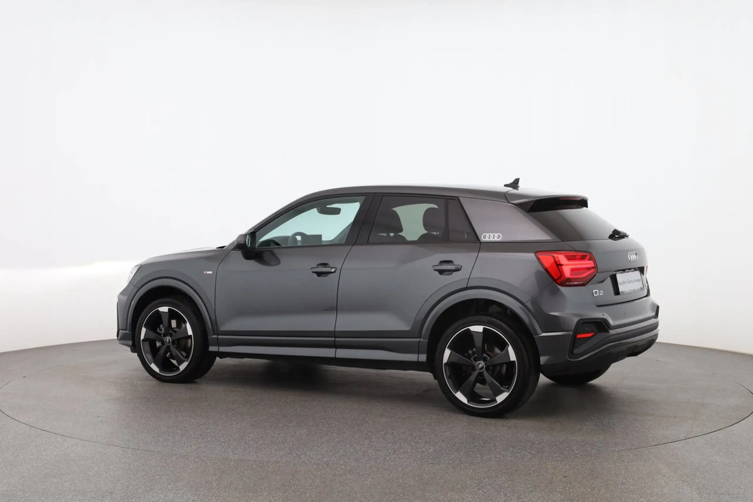 Audi - Q2