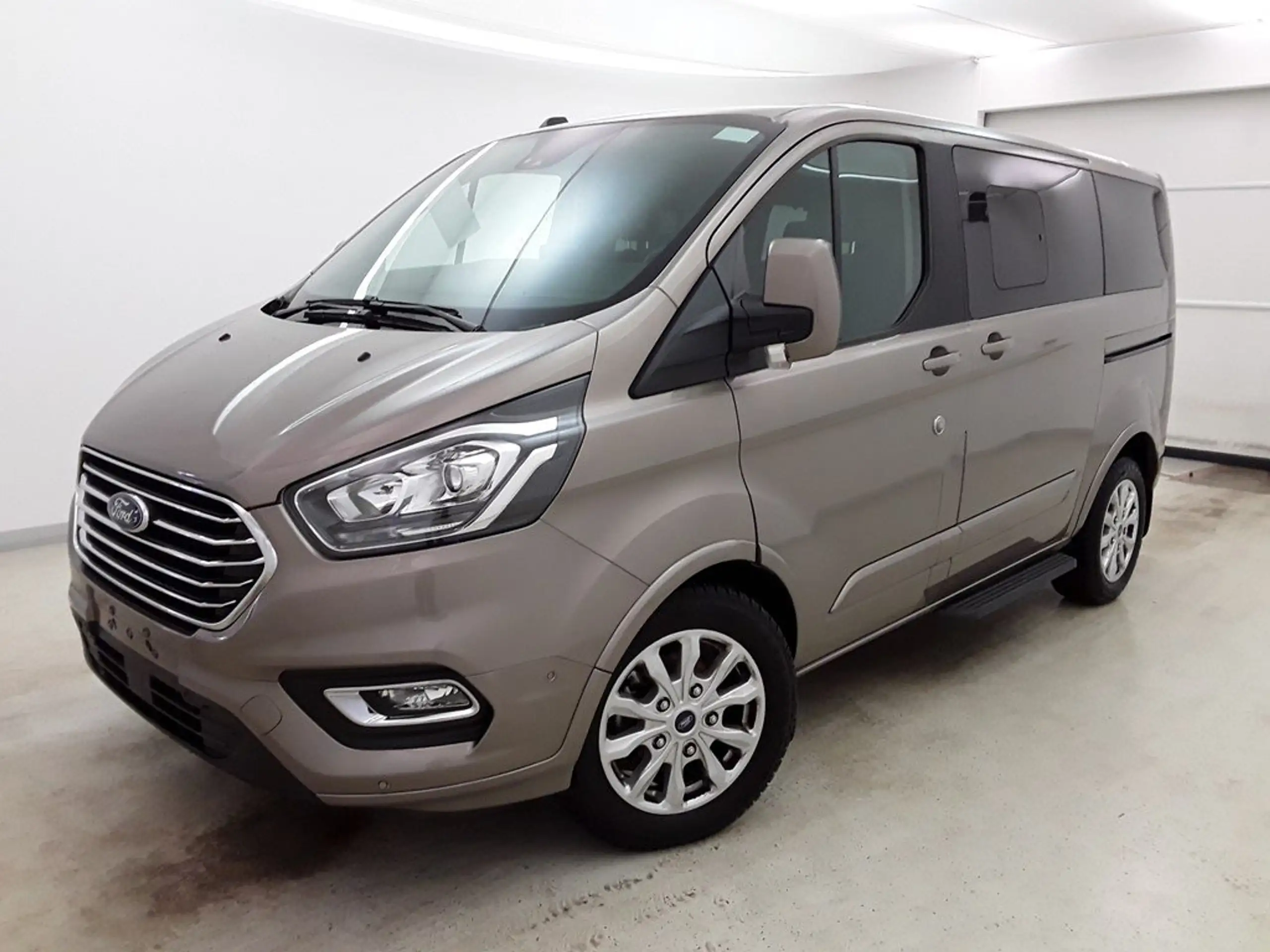 Ford - Tourneo Custom