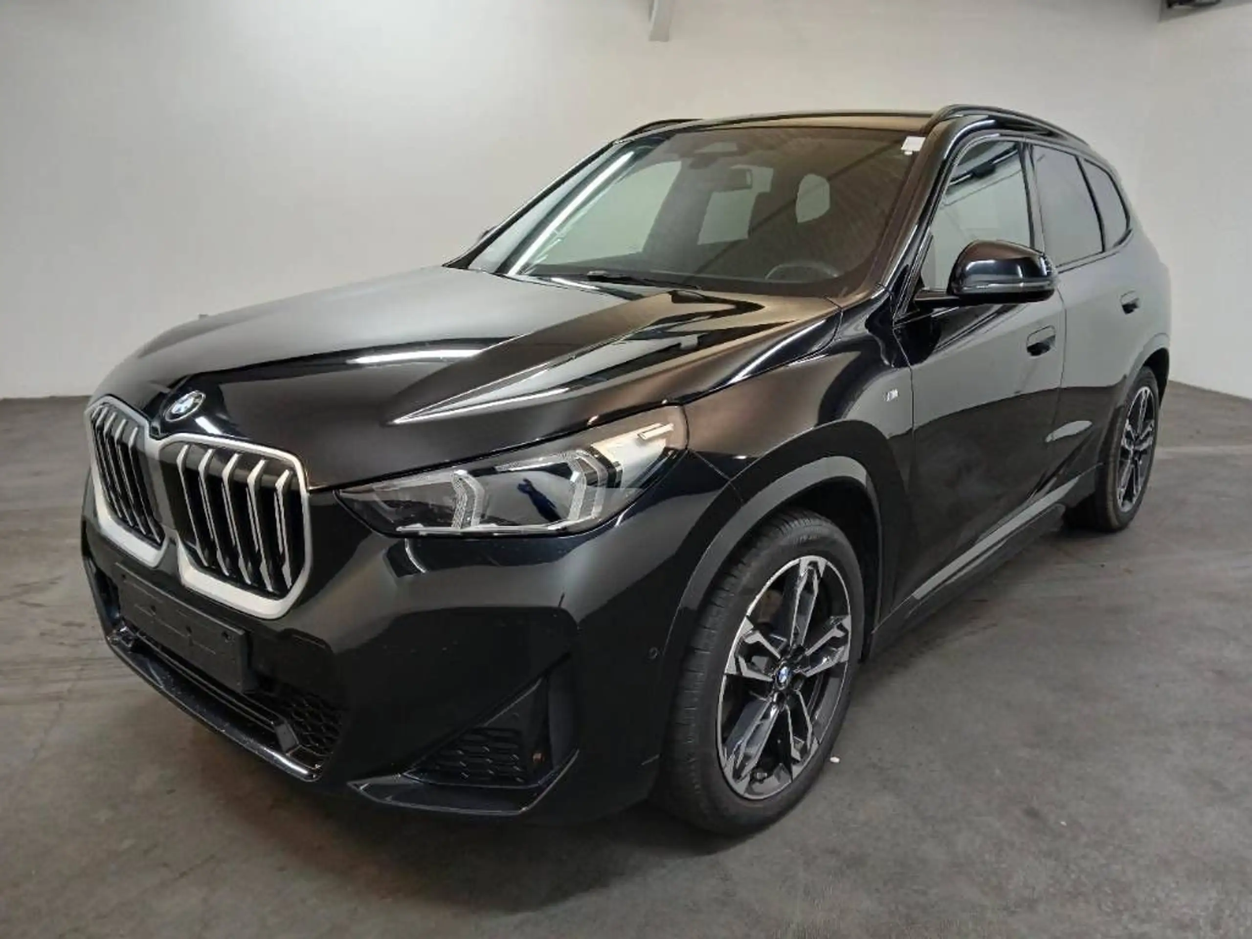 BMW - X1