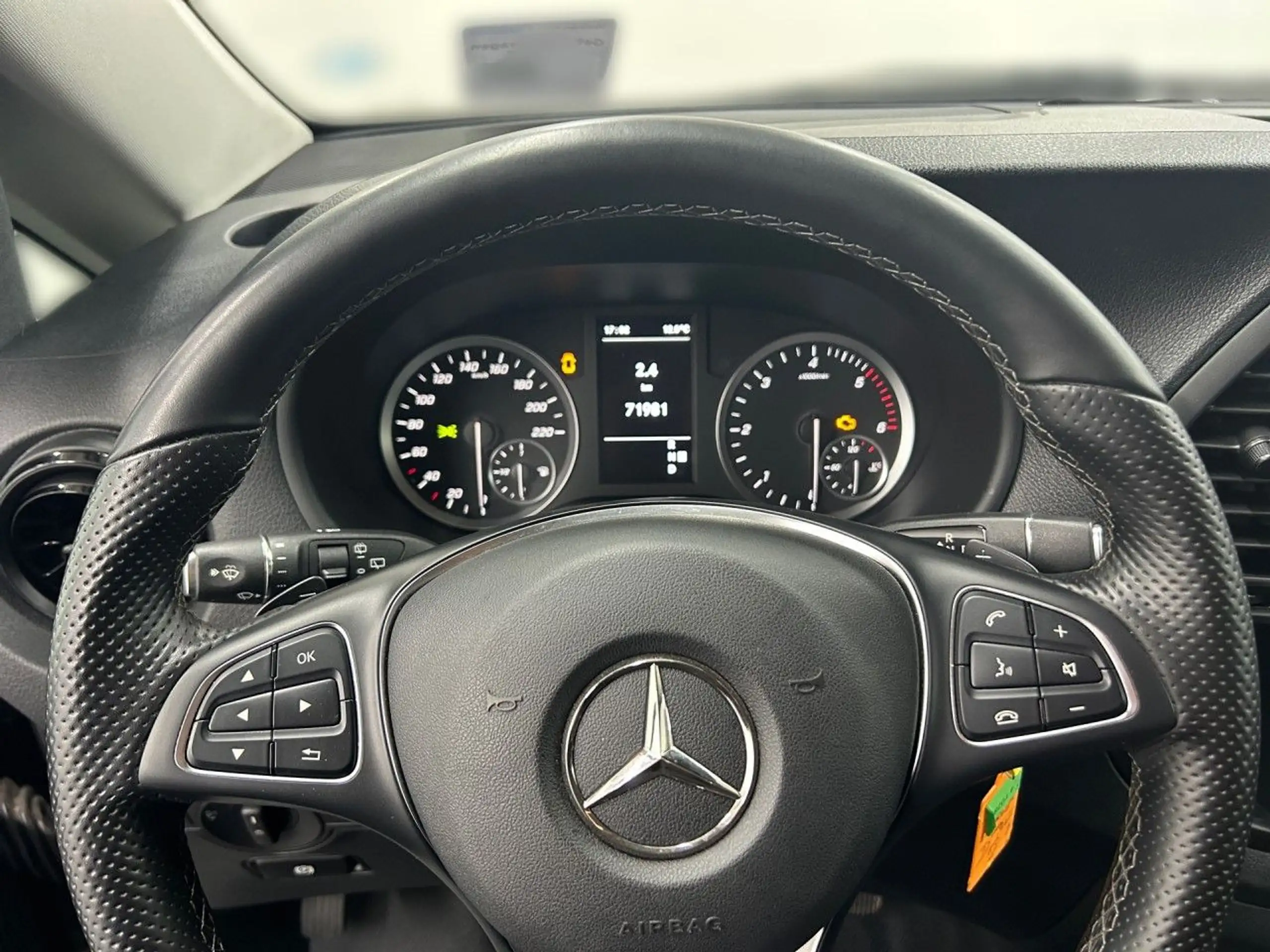 Mercedes-Benz - Vito