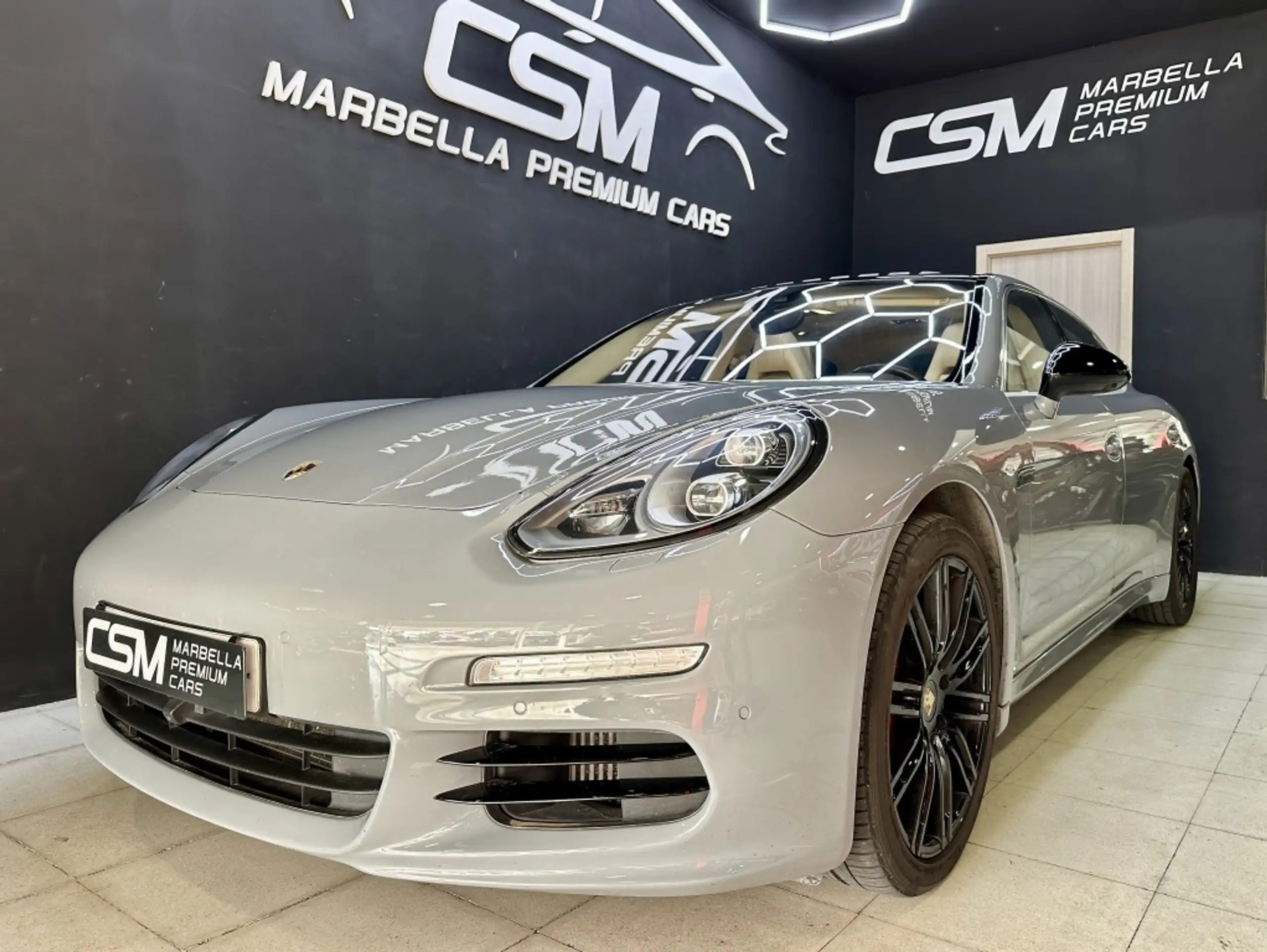 Porsche Panamera 2013