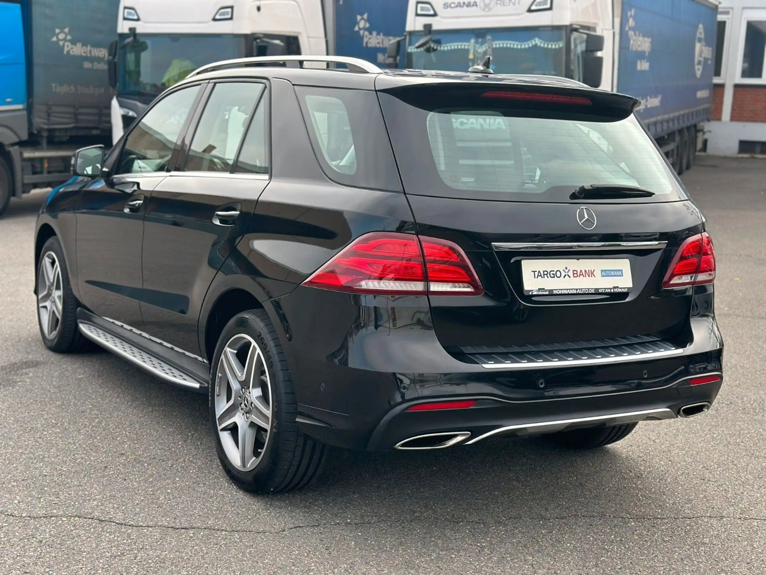 Mercedes-Benz - GLE 500