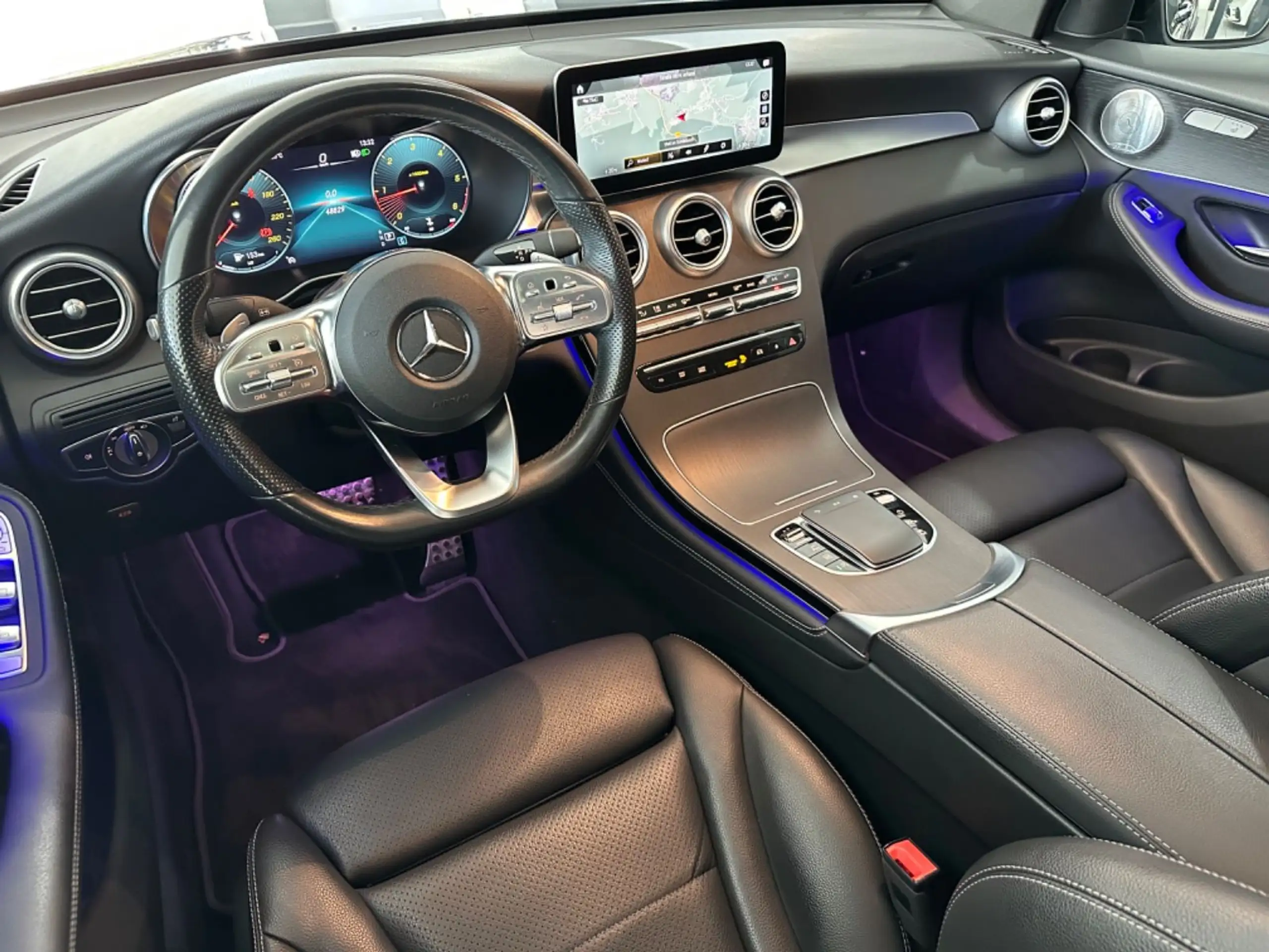 Mercedes-Benz - GLC 200