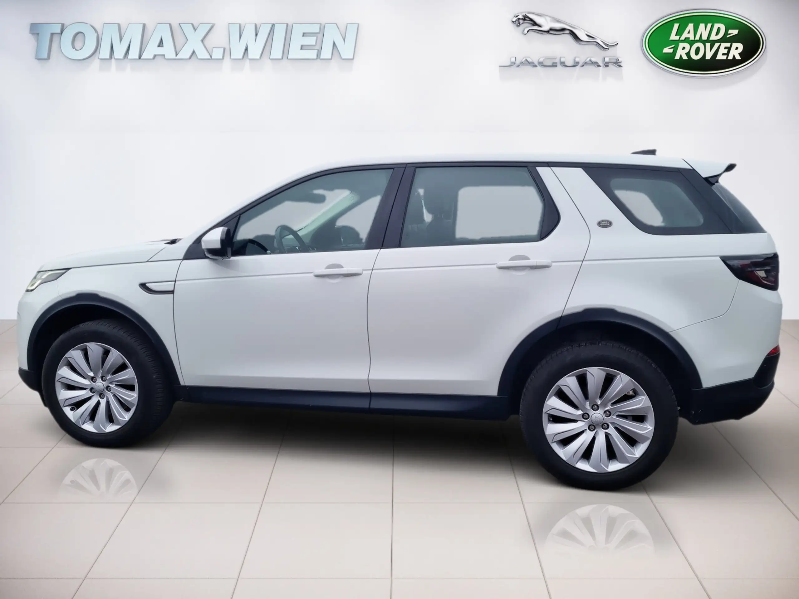 Land Rover - Discovery Sport