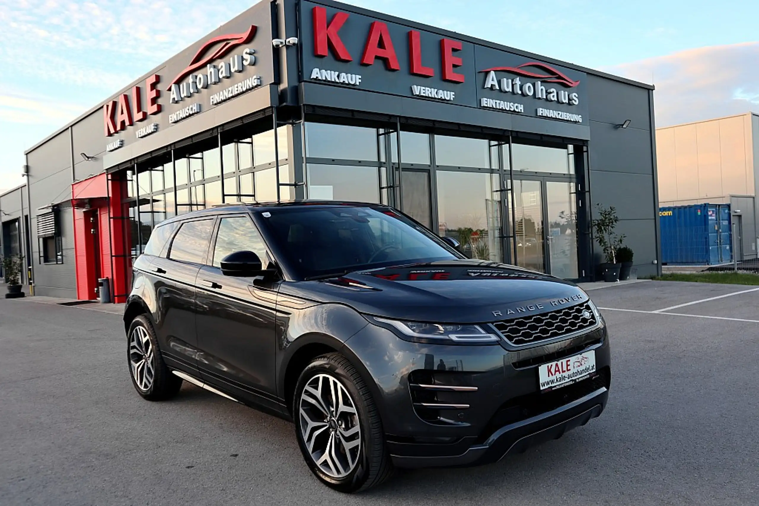 Land Rover - Range Rover Evoque