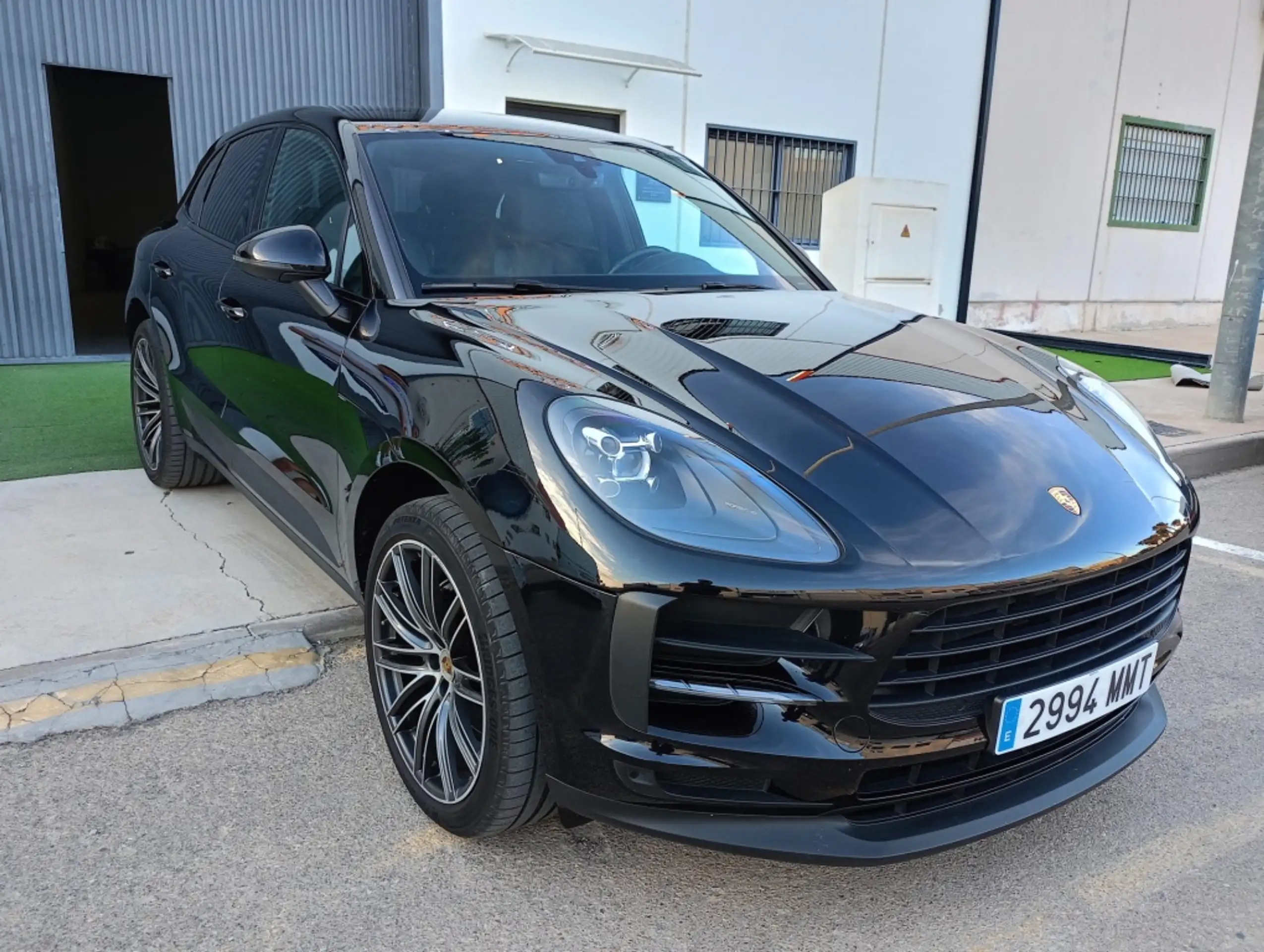 Porsche - Macan