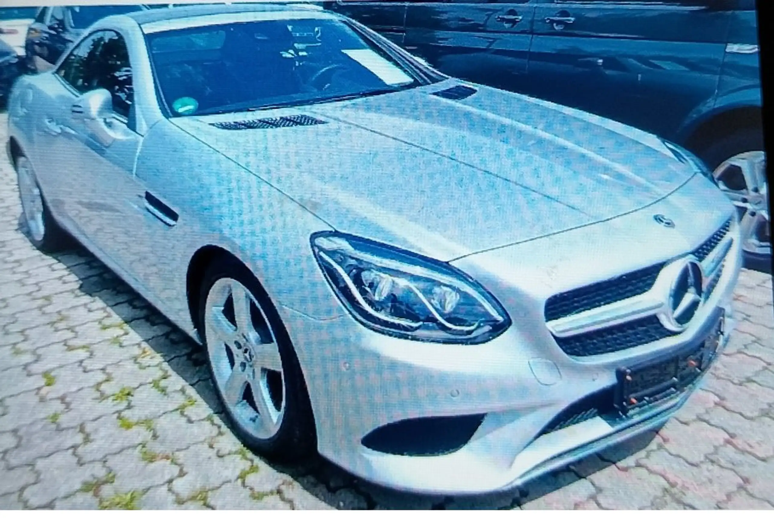 Mercedes-Benz - SLC 300