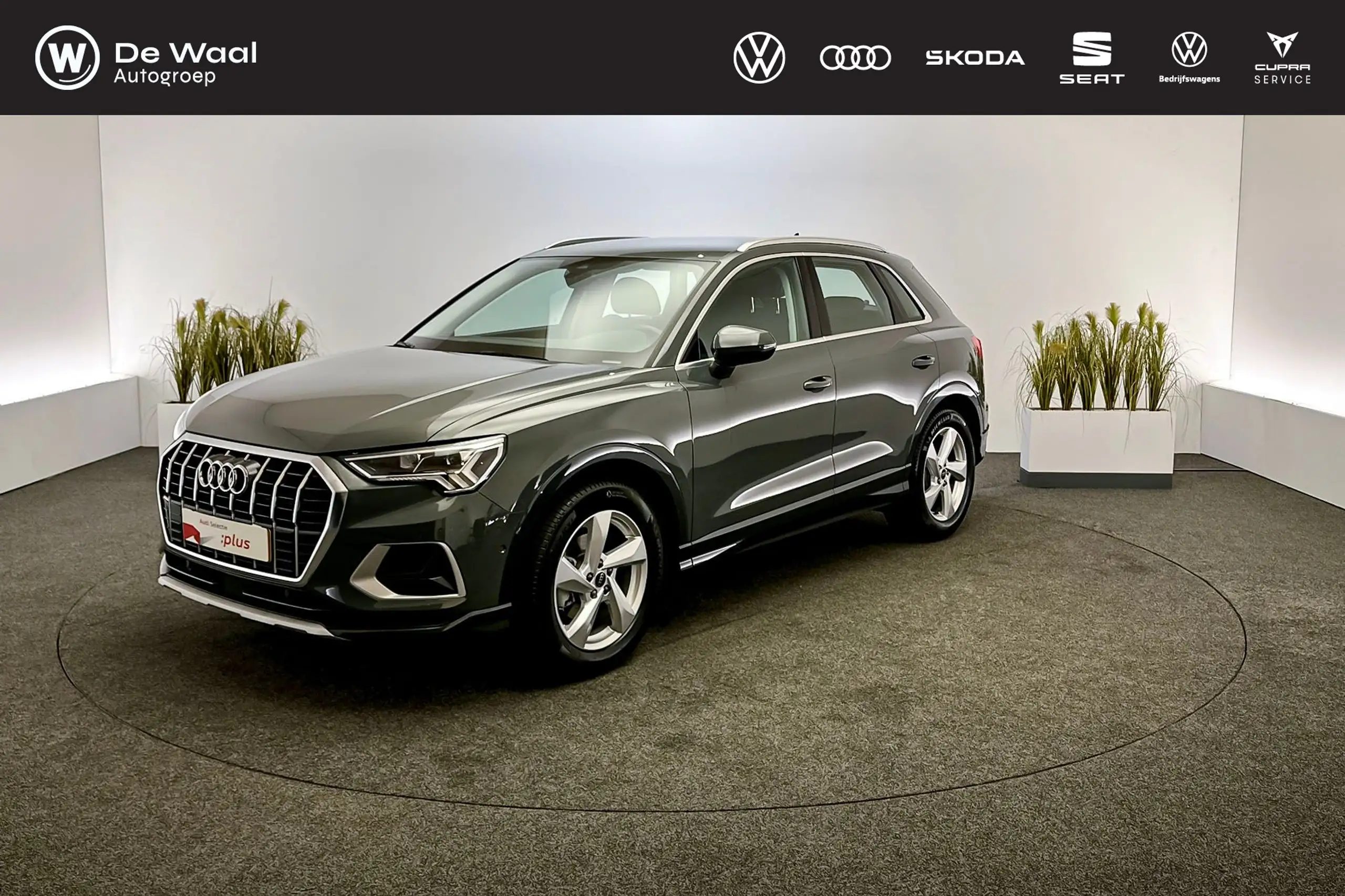 Audi - Q3