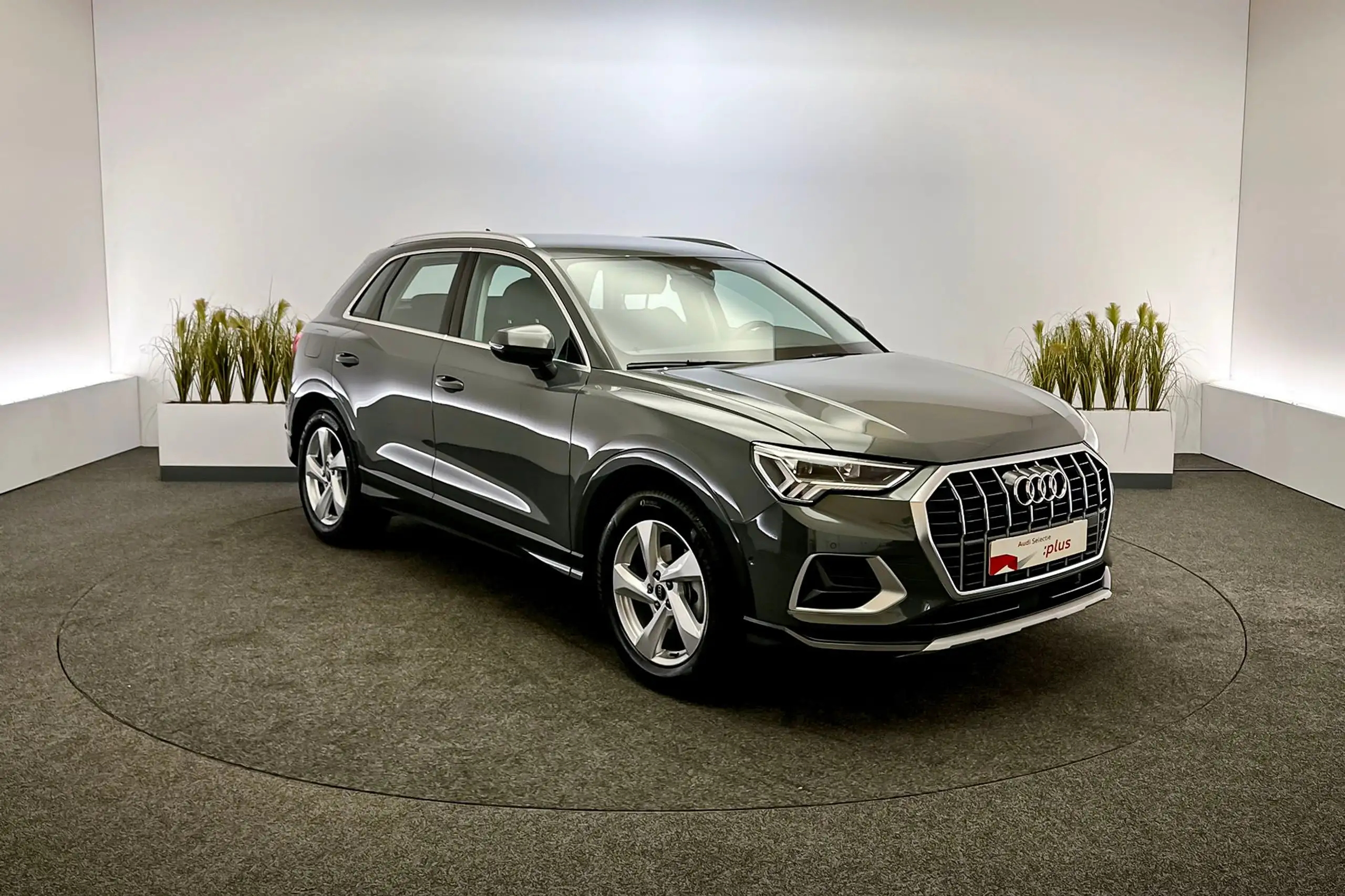 Audi - Q3