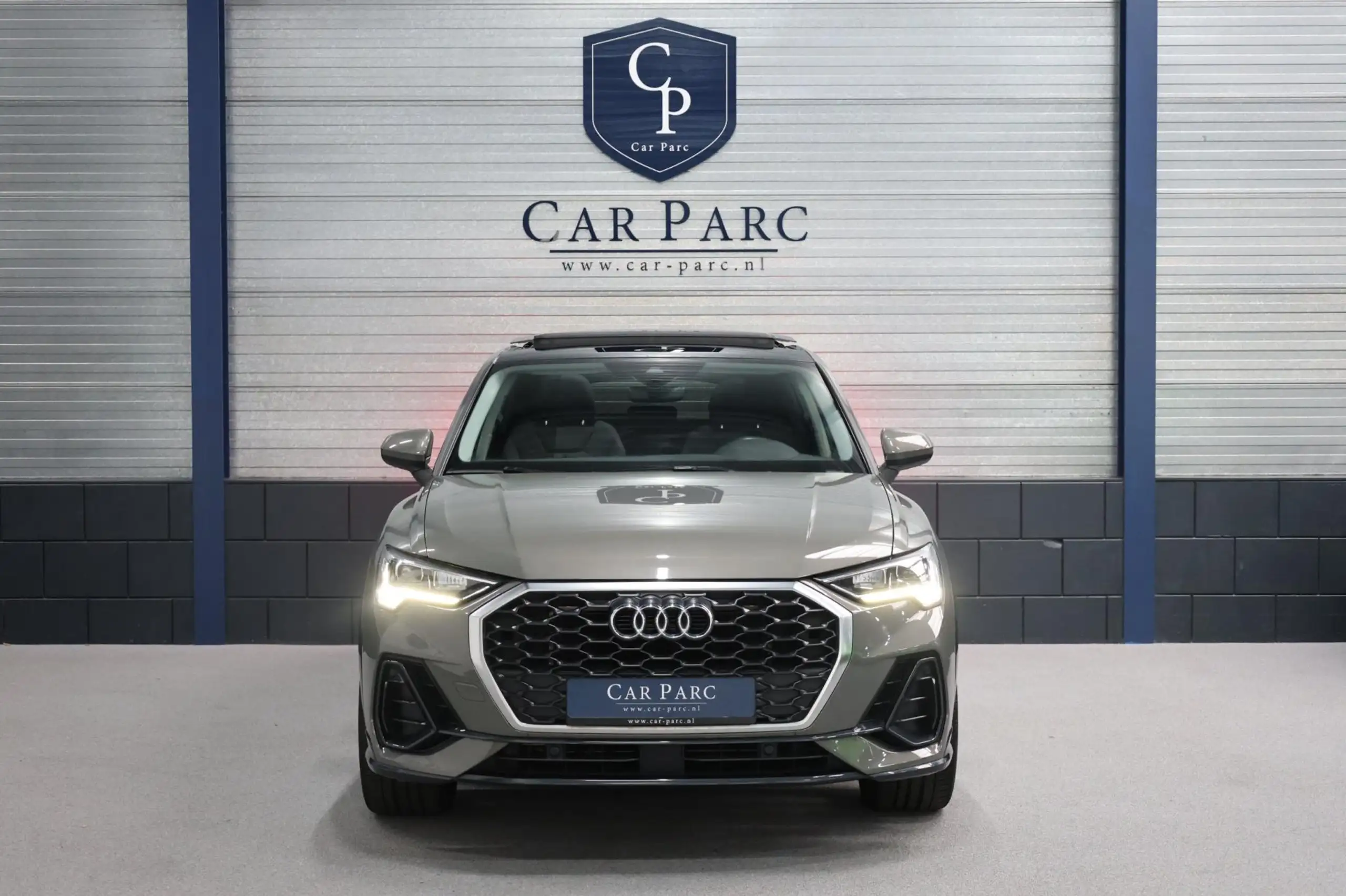 Audi - Q3