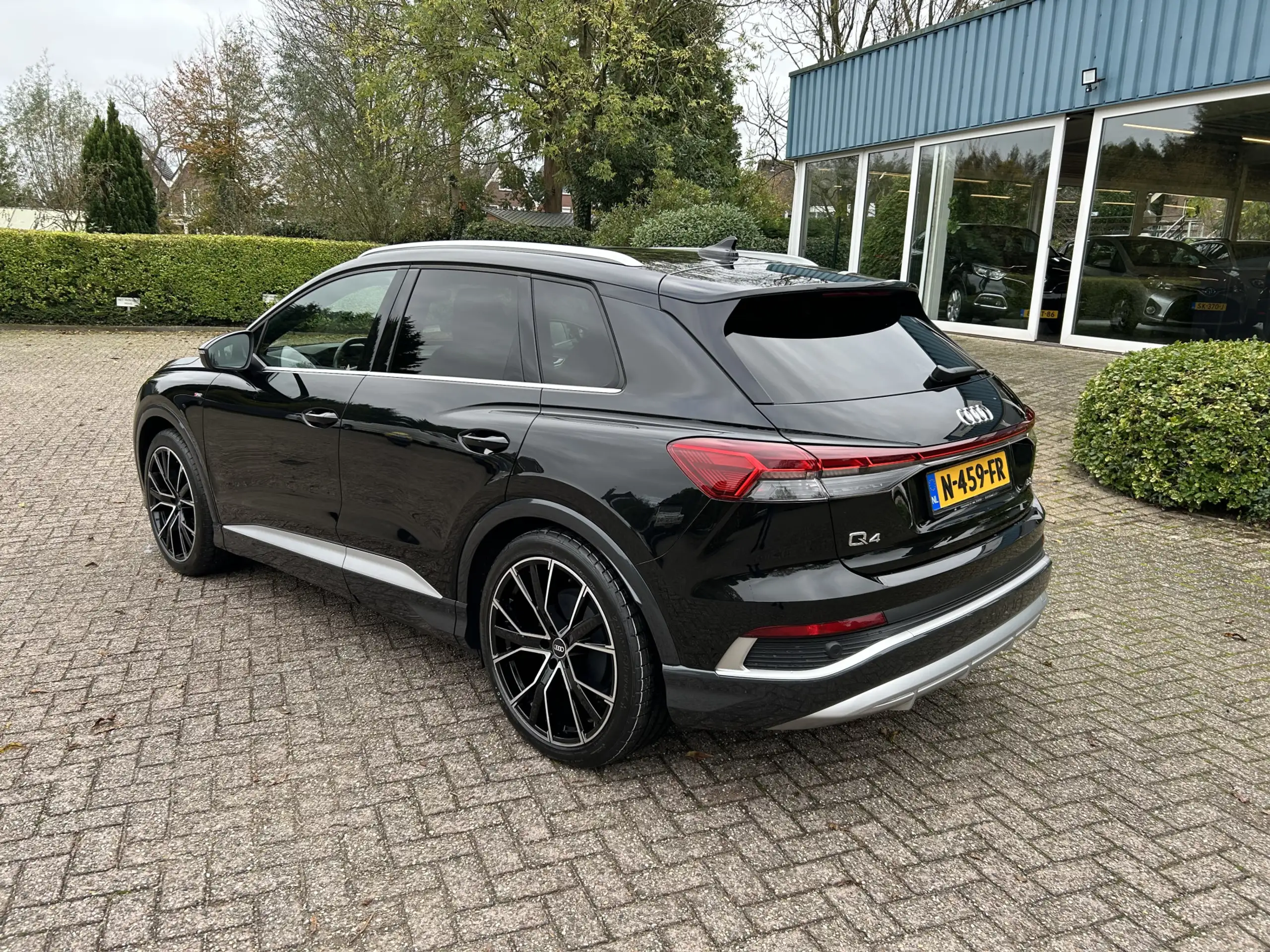 Audi - Q4 e-tron