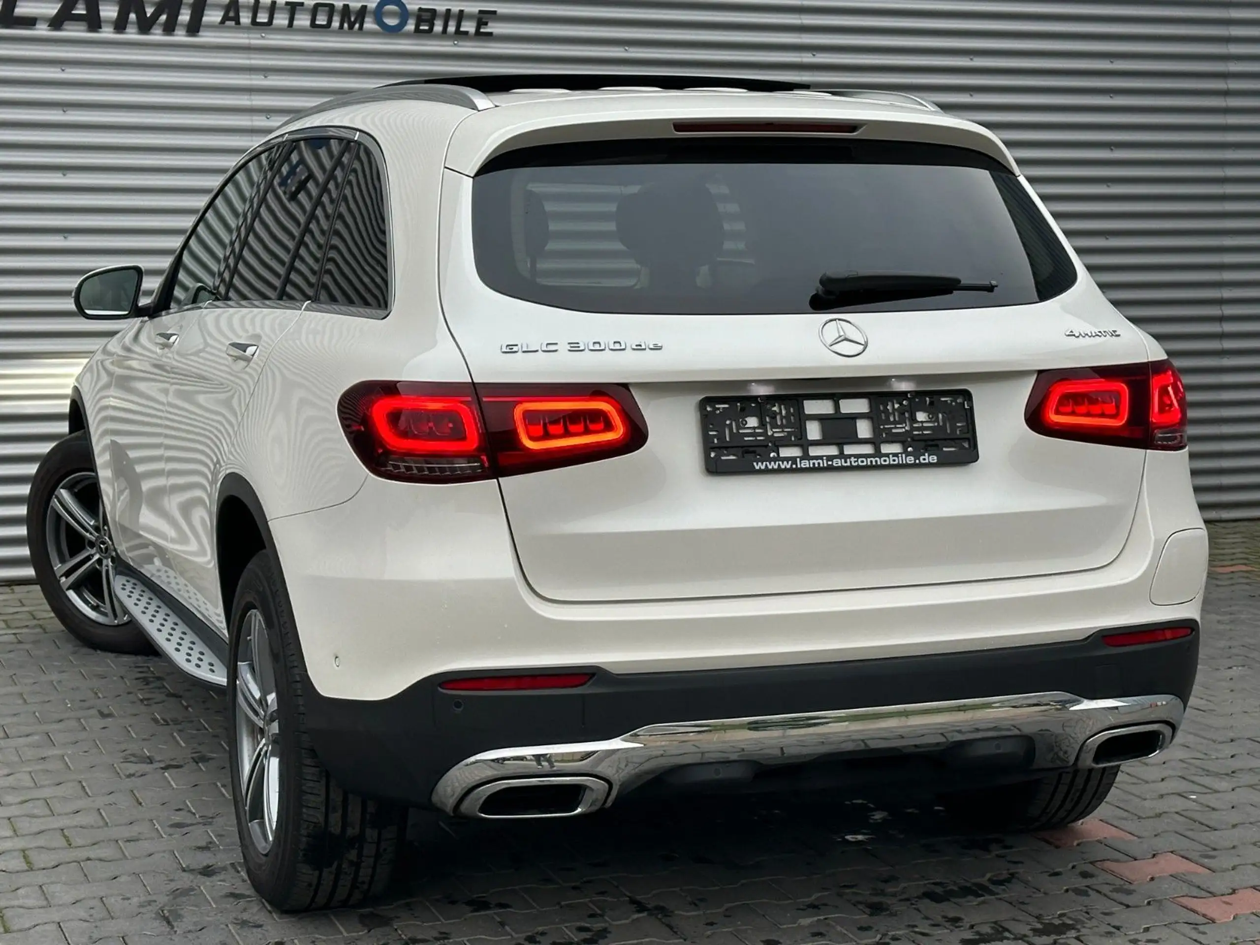 Mercedes-Benz - GLC 300