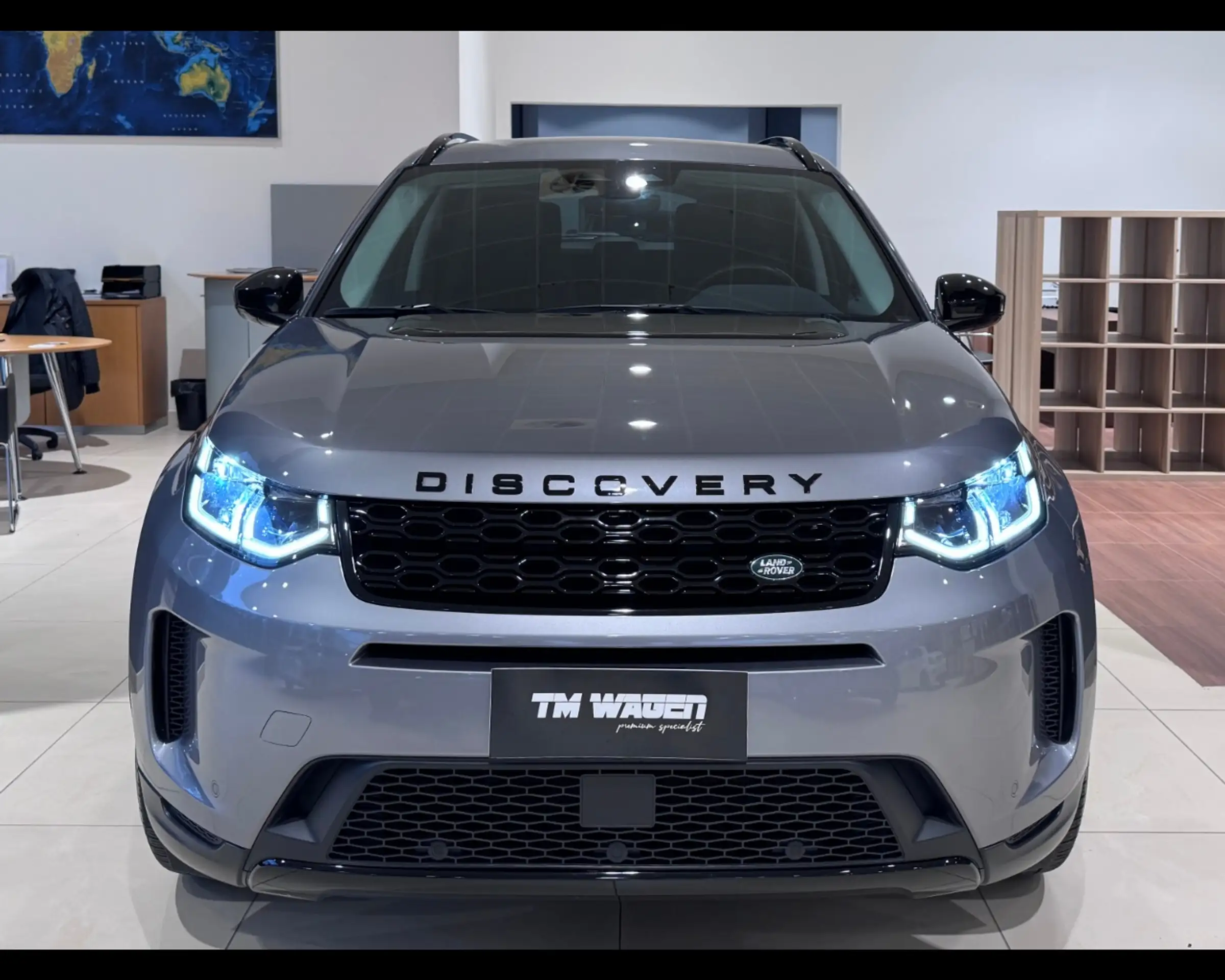 Land Rover - Discovery Sport