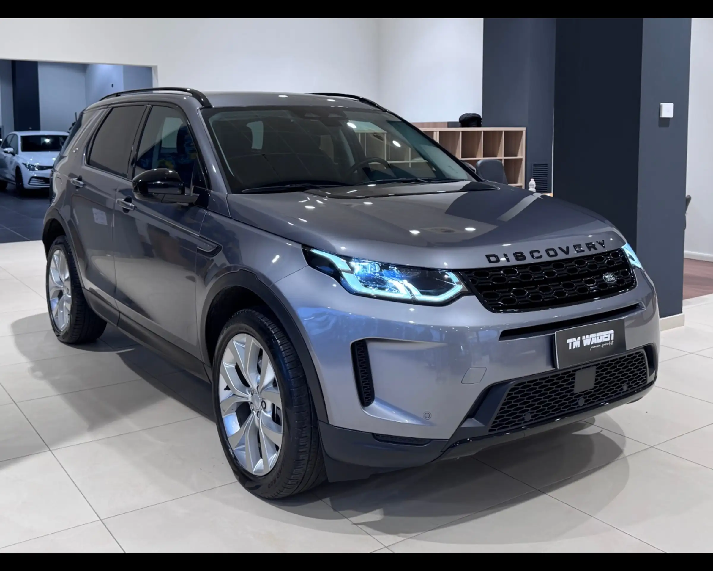 Land Rover - Discovery Sport