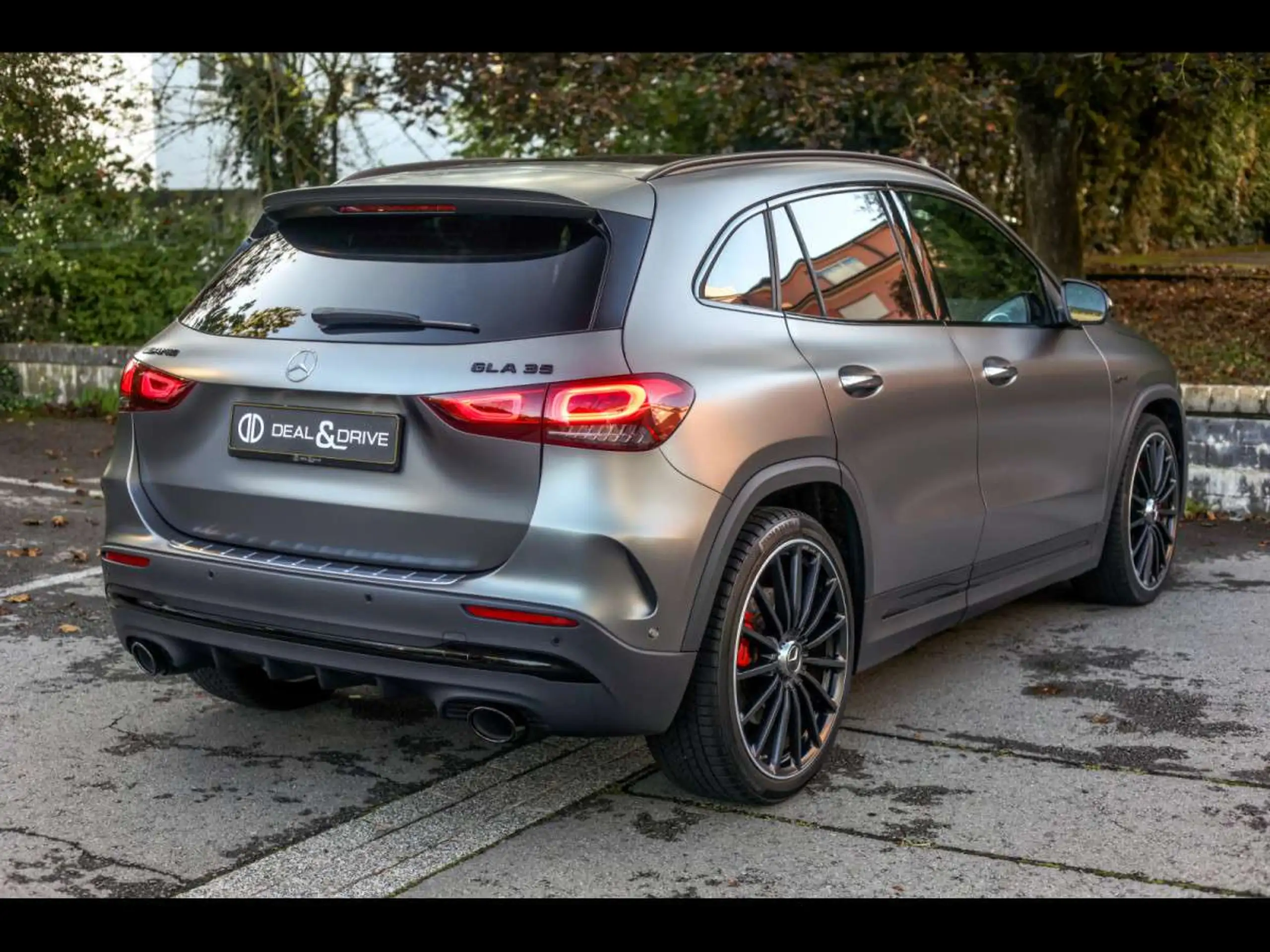 Mercedes-Benz - GLA 35 AMG