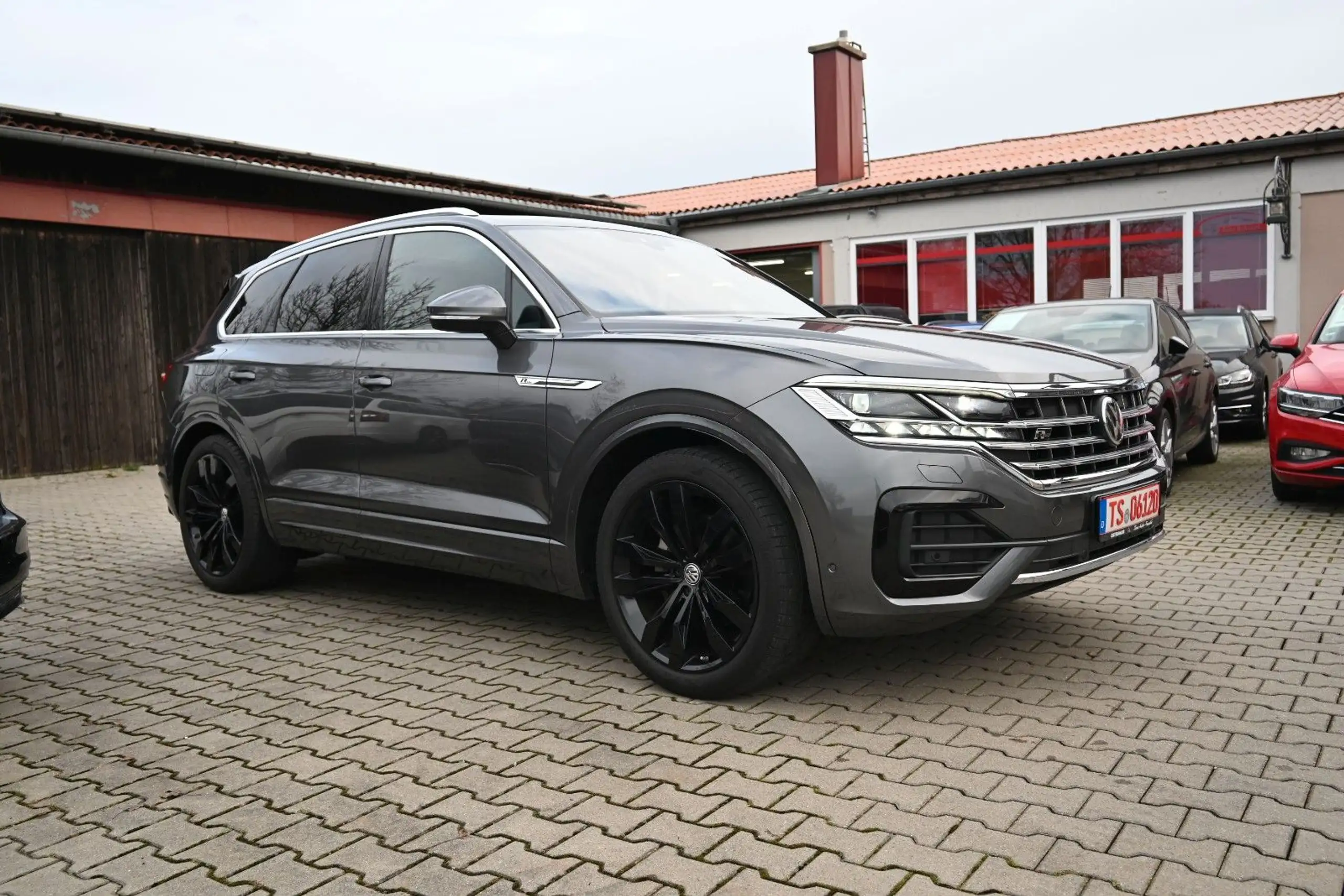 Volkswagen - Touareg