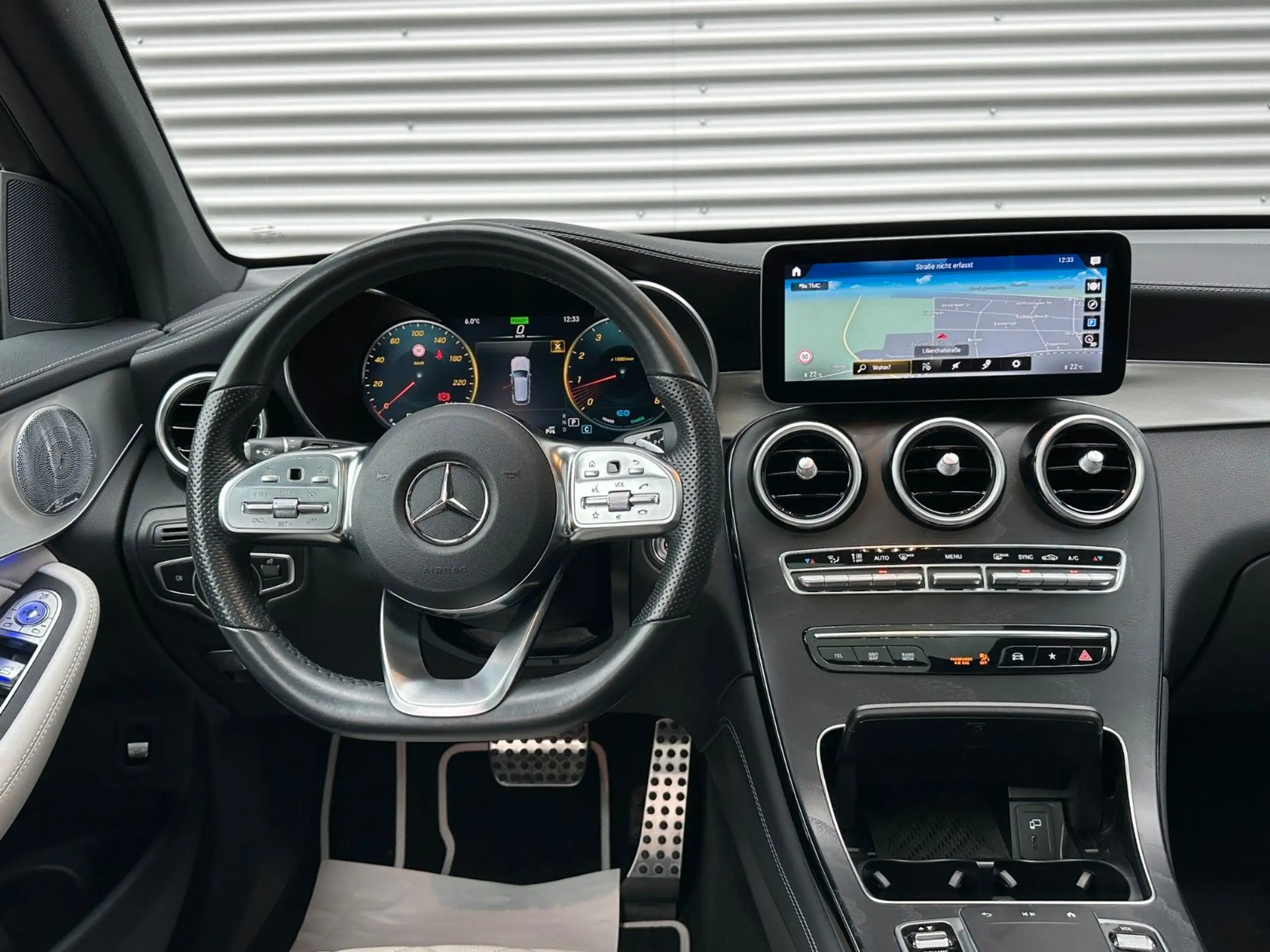 Mercedes-Benz - GLC 200