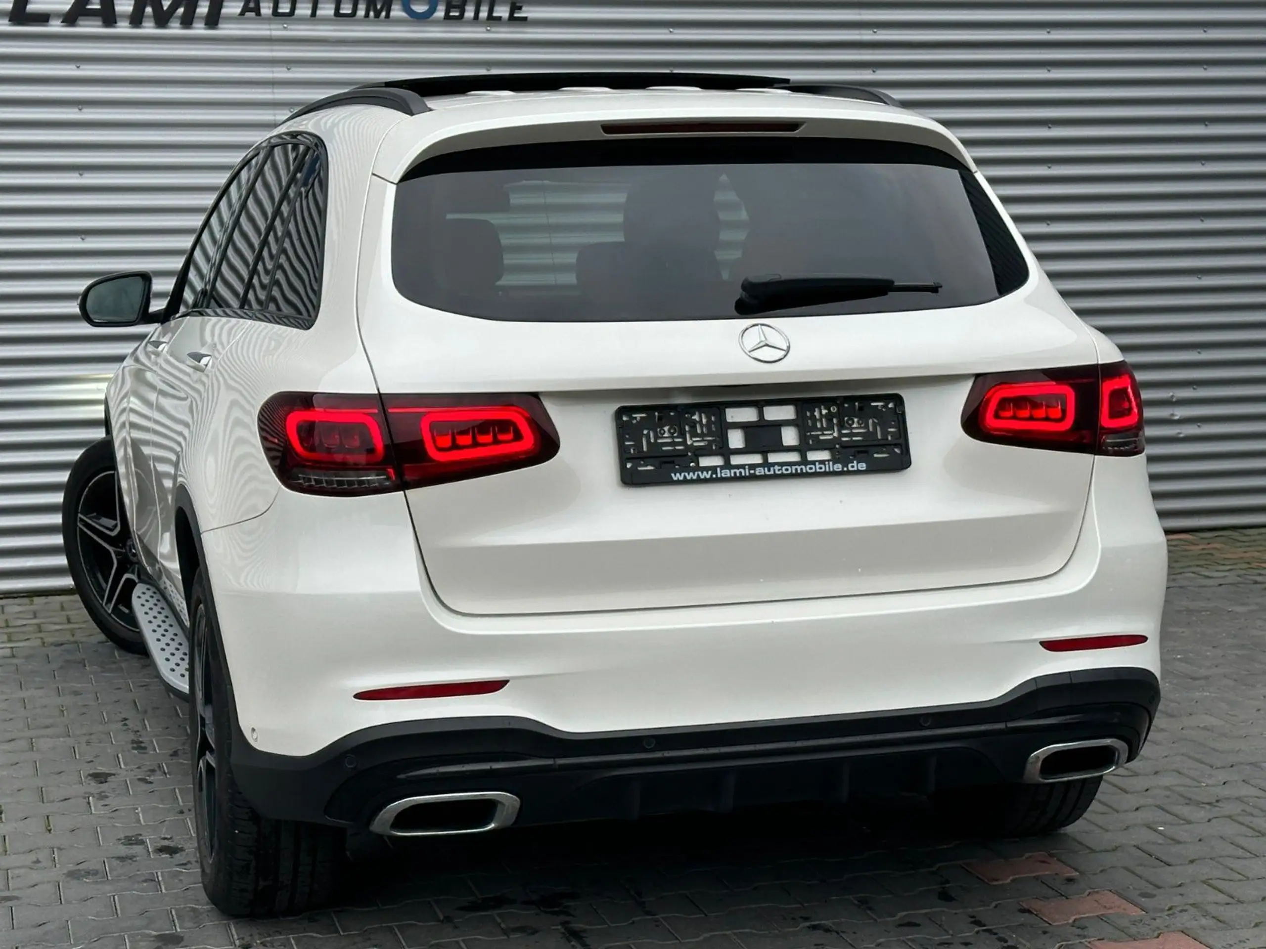 Mercedes-Benz - GLC 200