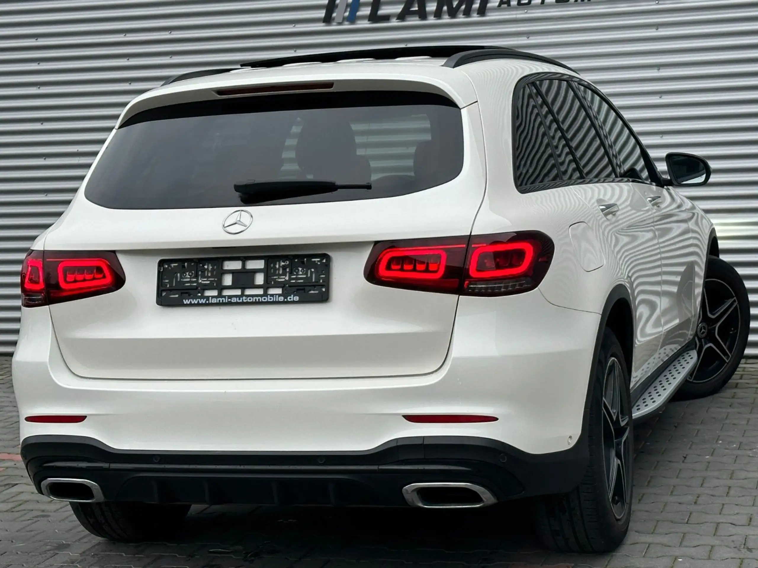 Mercedes-Benz - GLC 200