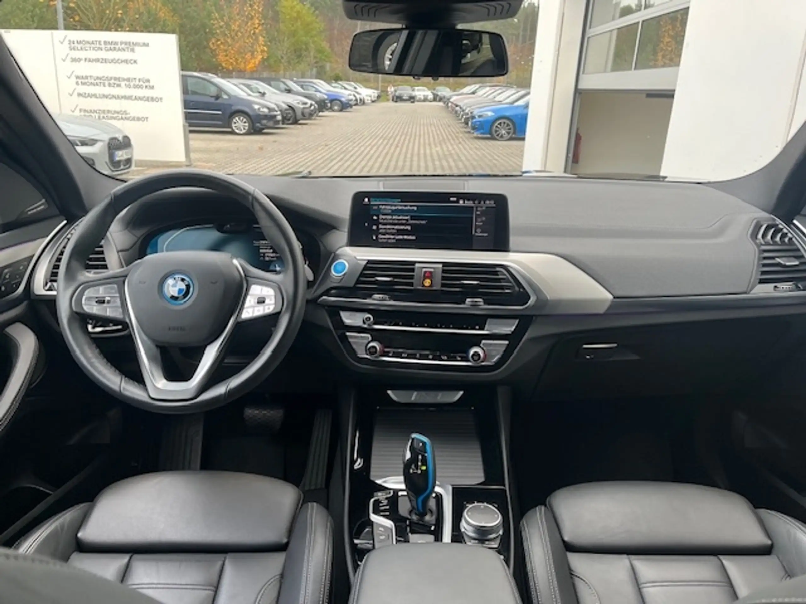 BMW - iX3