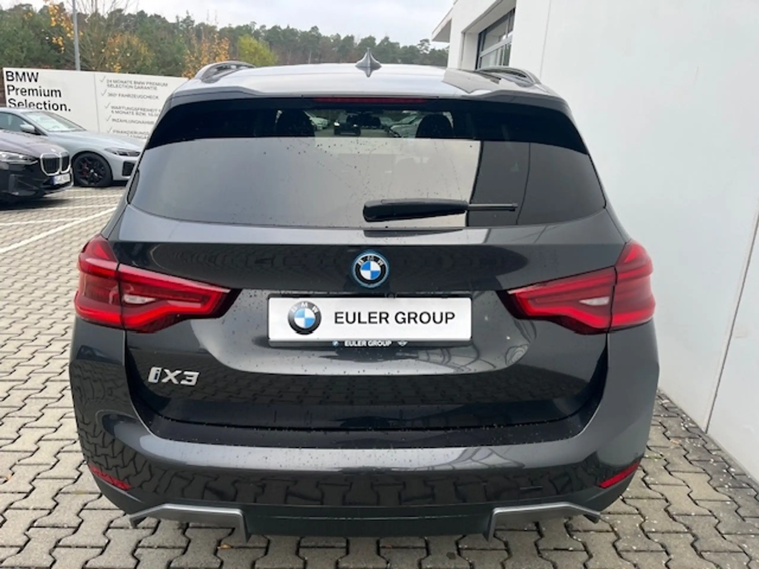 BMW - iX3