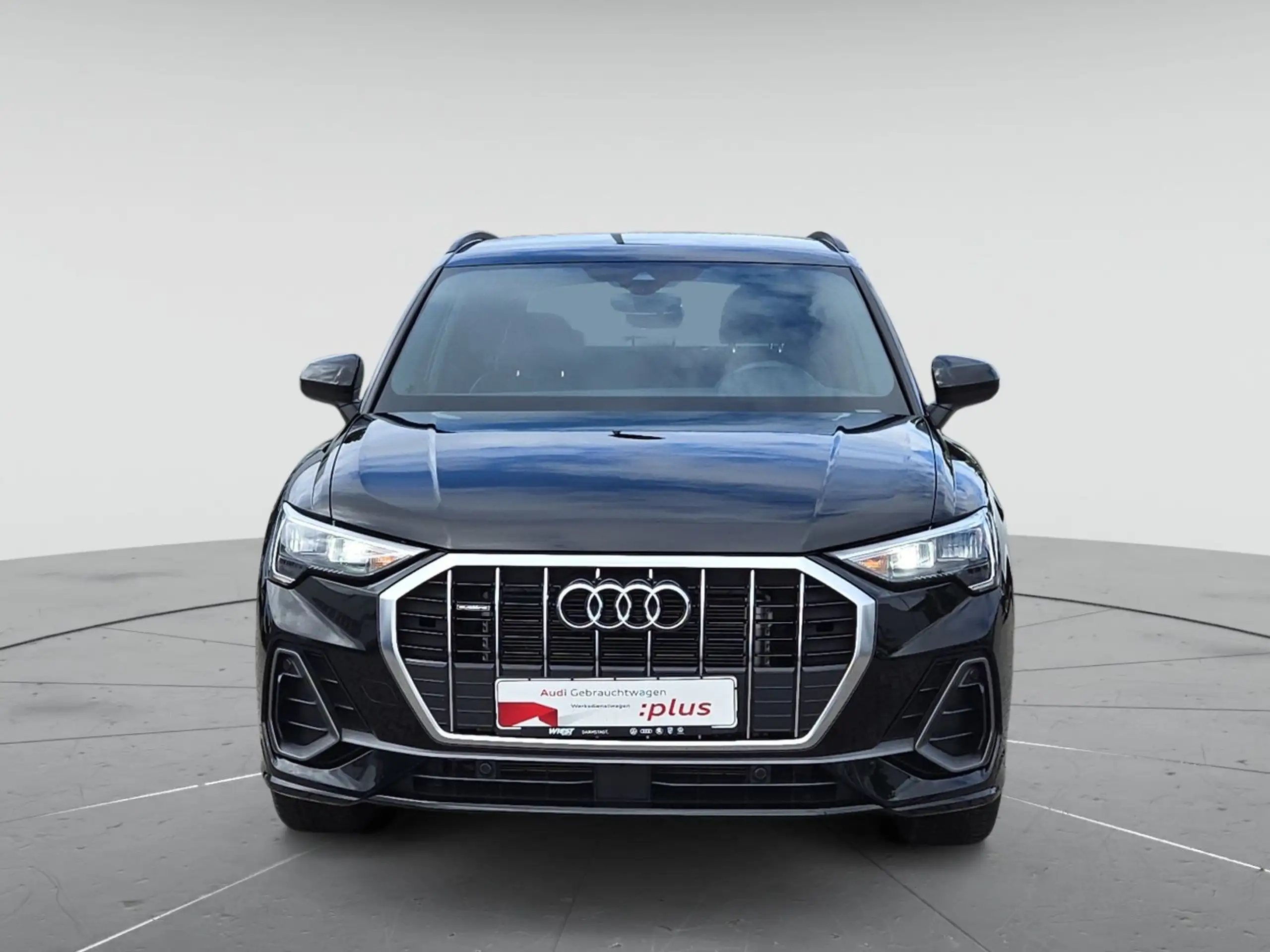 Audi - Q3