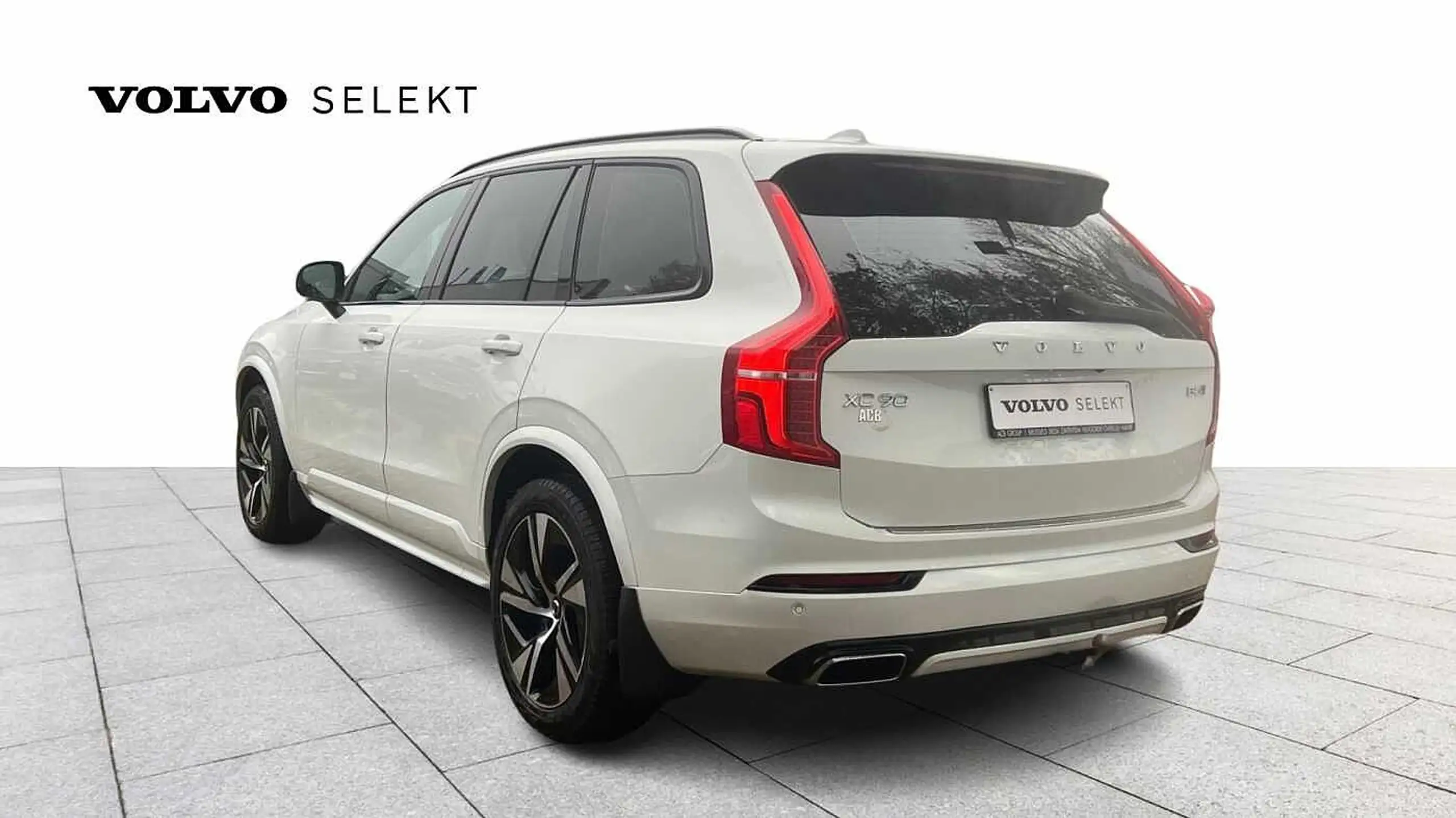 Volvo - XC90