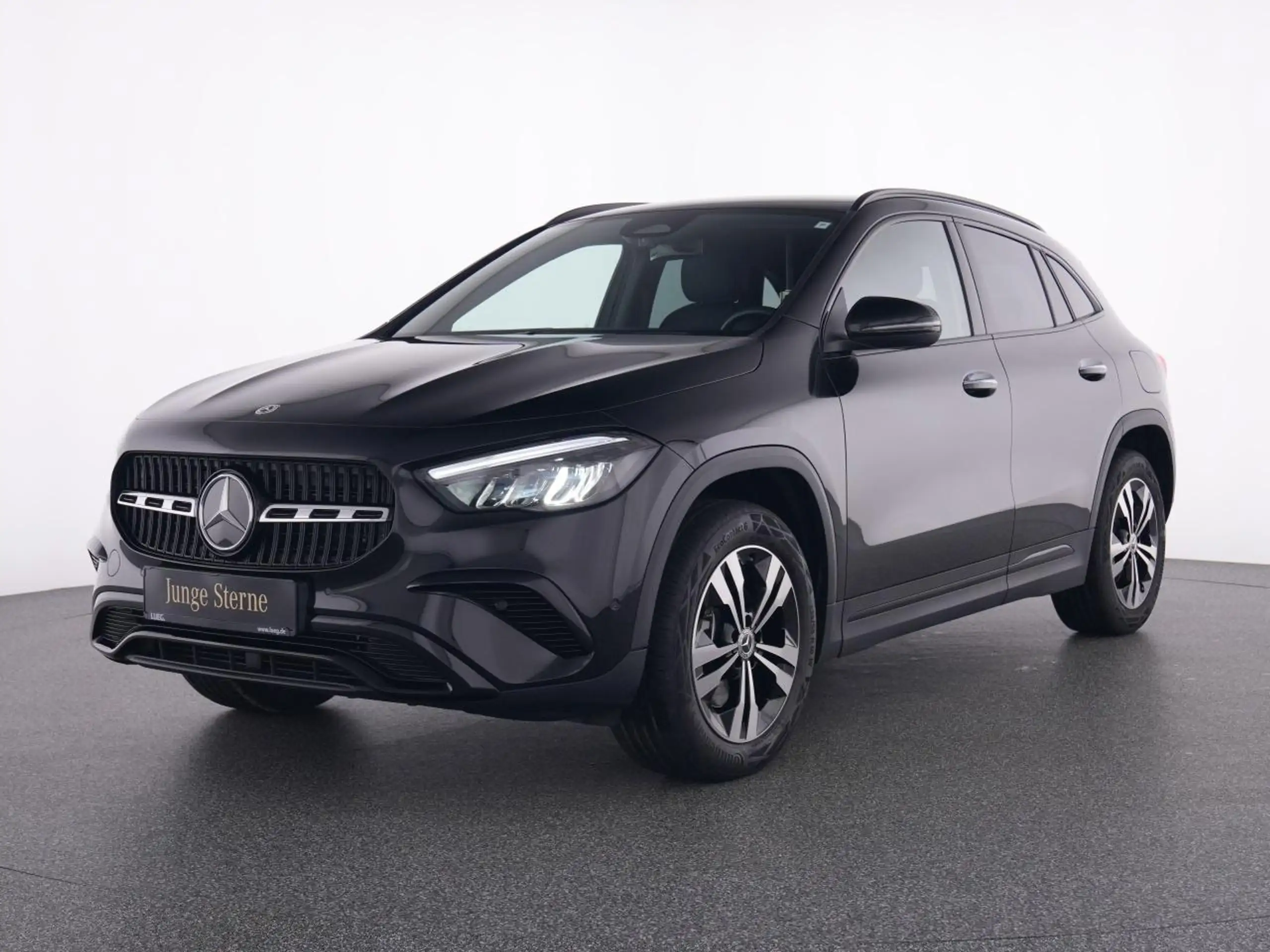 Mercedes-Benz - GLA 250