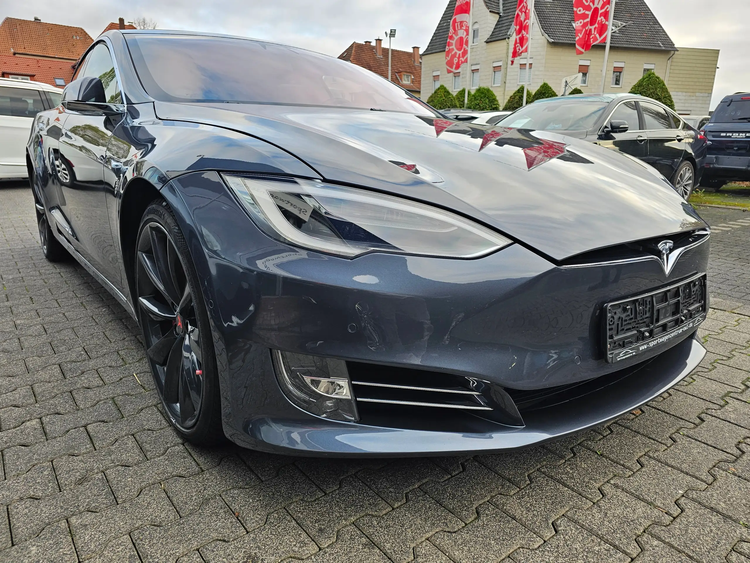 Tesla - Model S