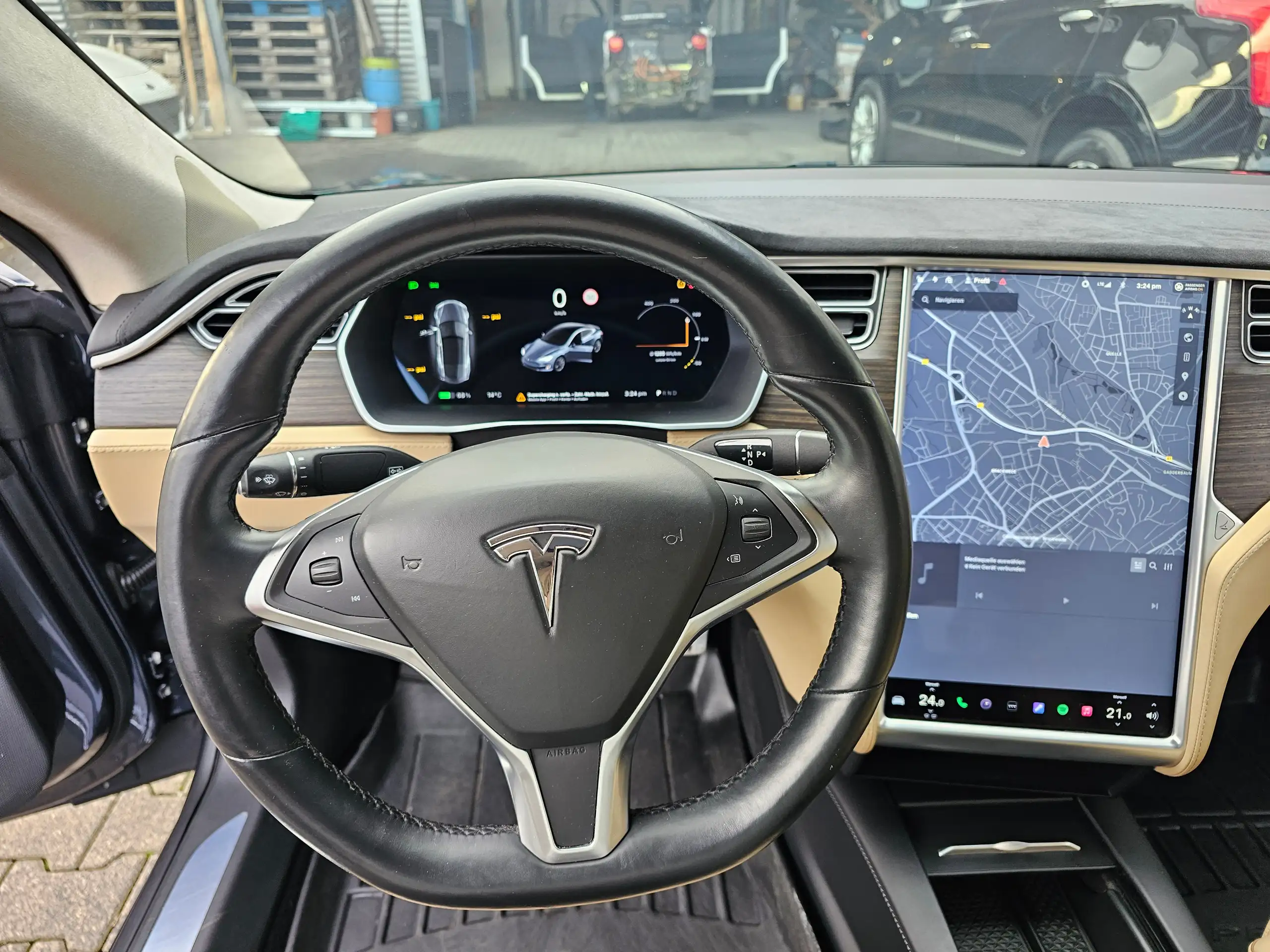 Tesla - Model S