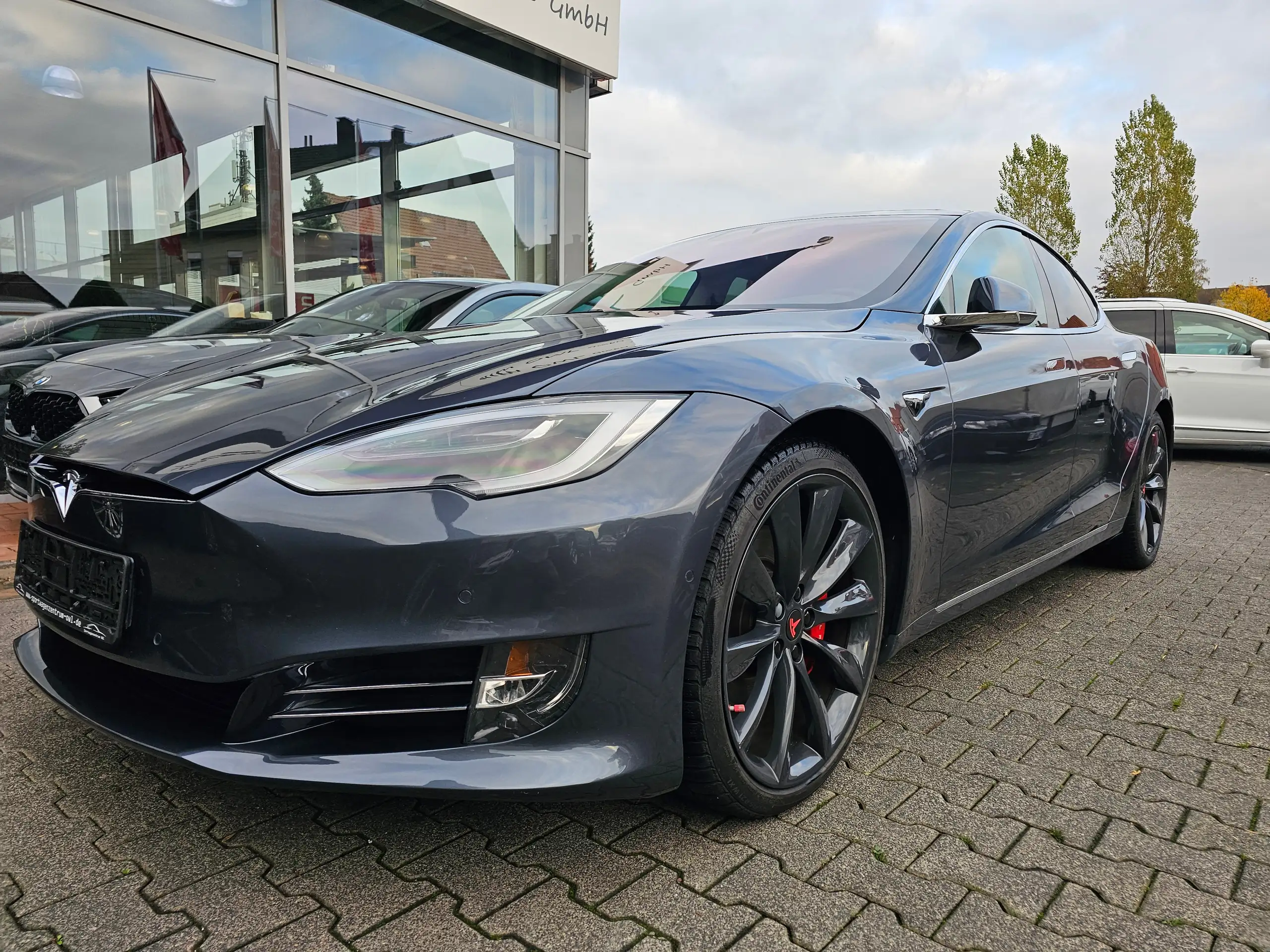 Tesla - Model S