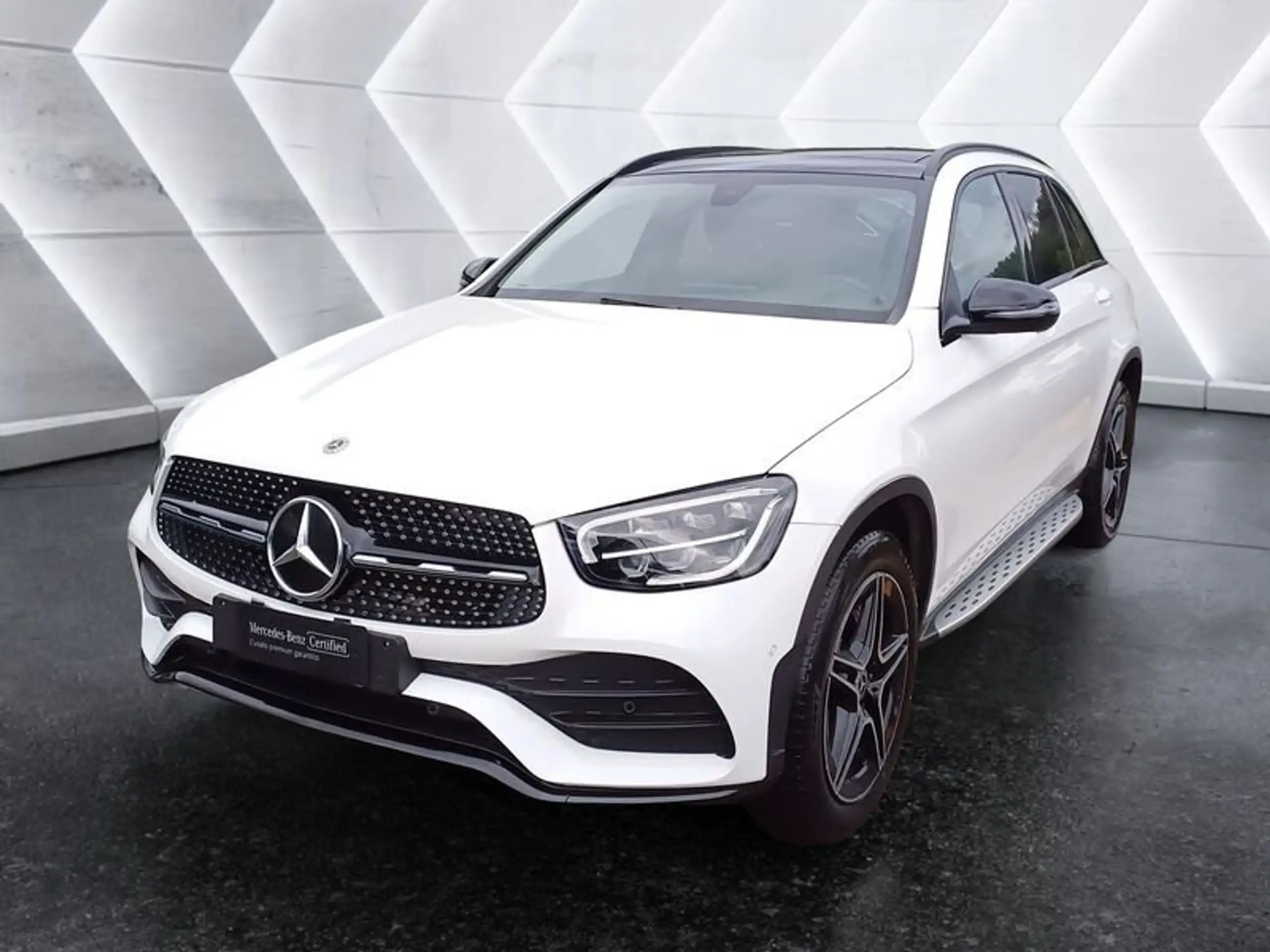 Mercedes-Benz - GLC 220