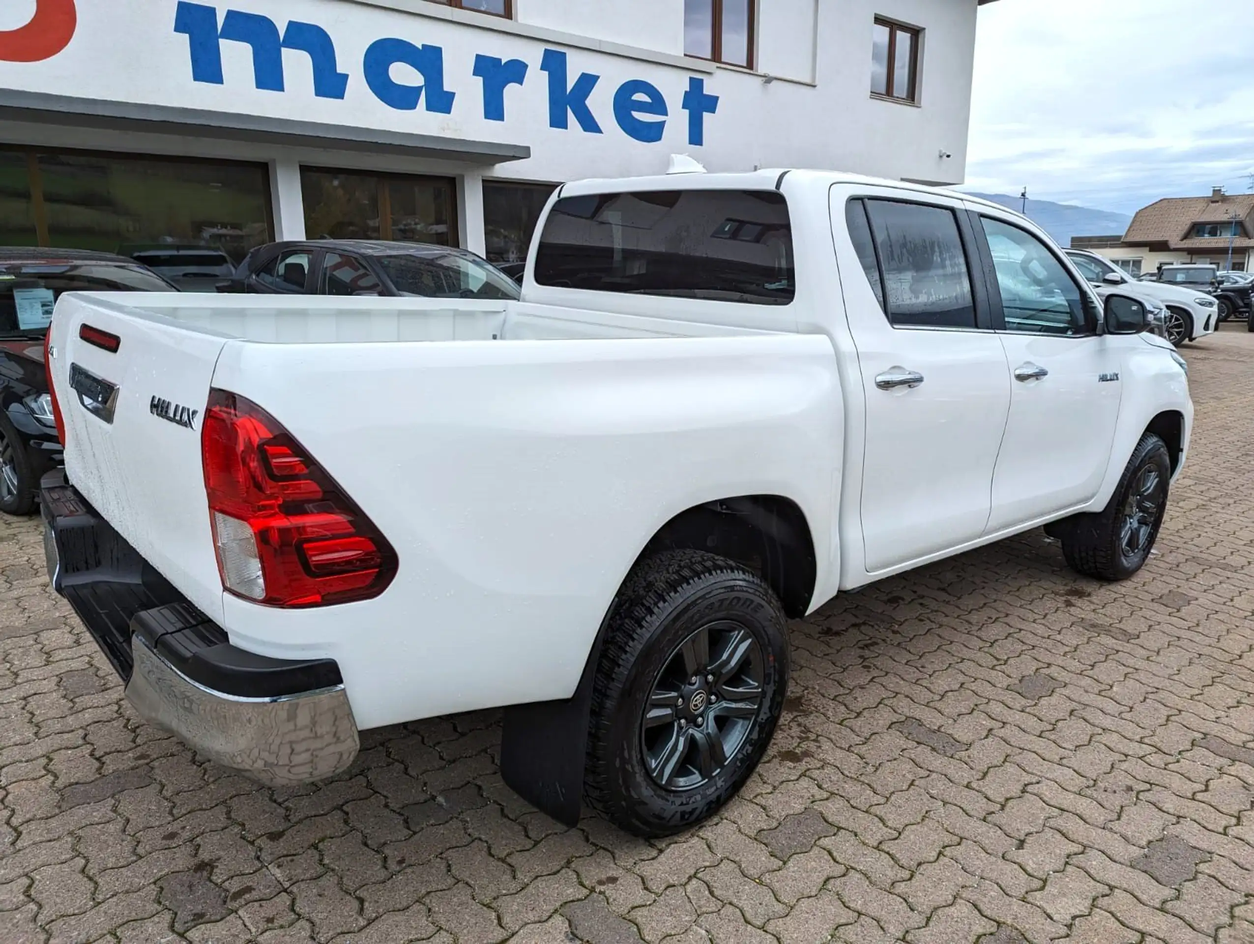 Toyota - Hilux