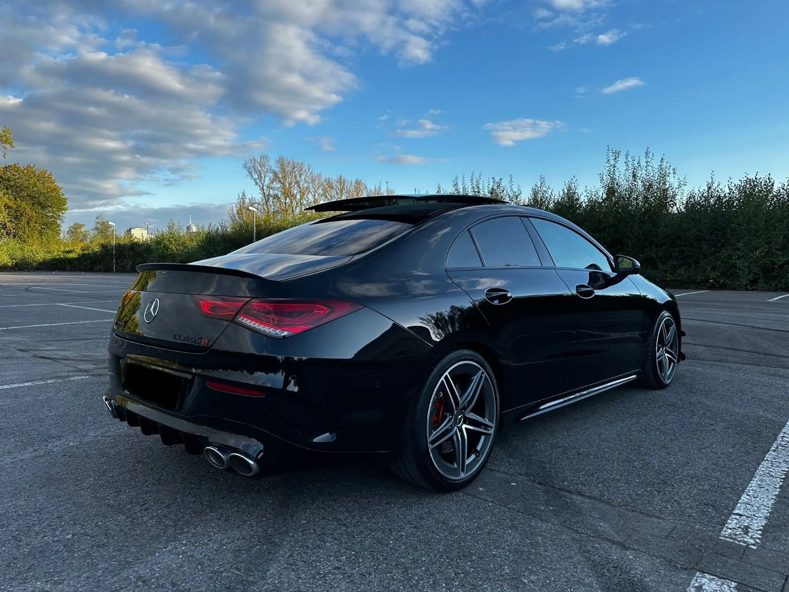 Mercedes-Benz - CLA 45 AMG