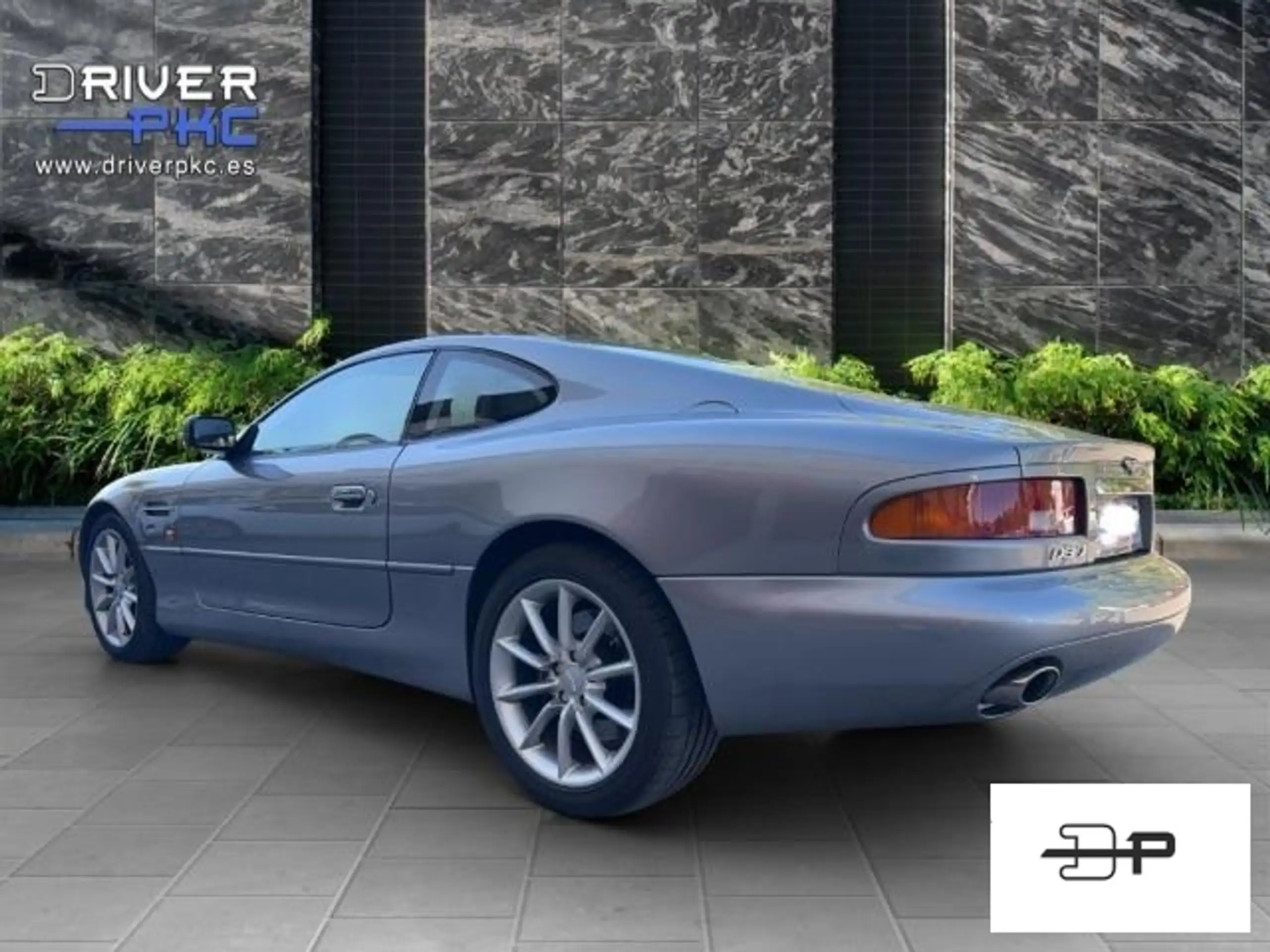 Aston Martin - DB7