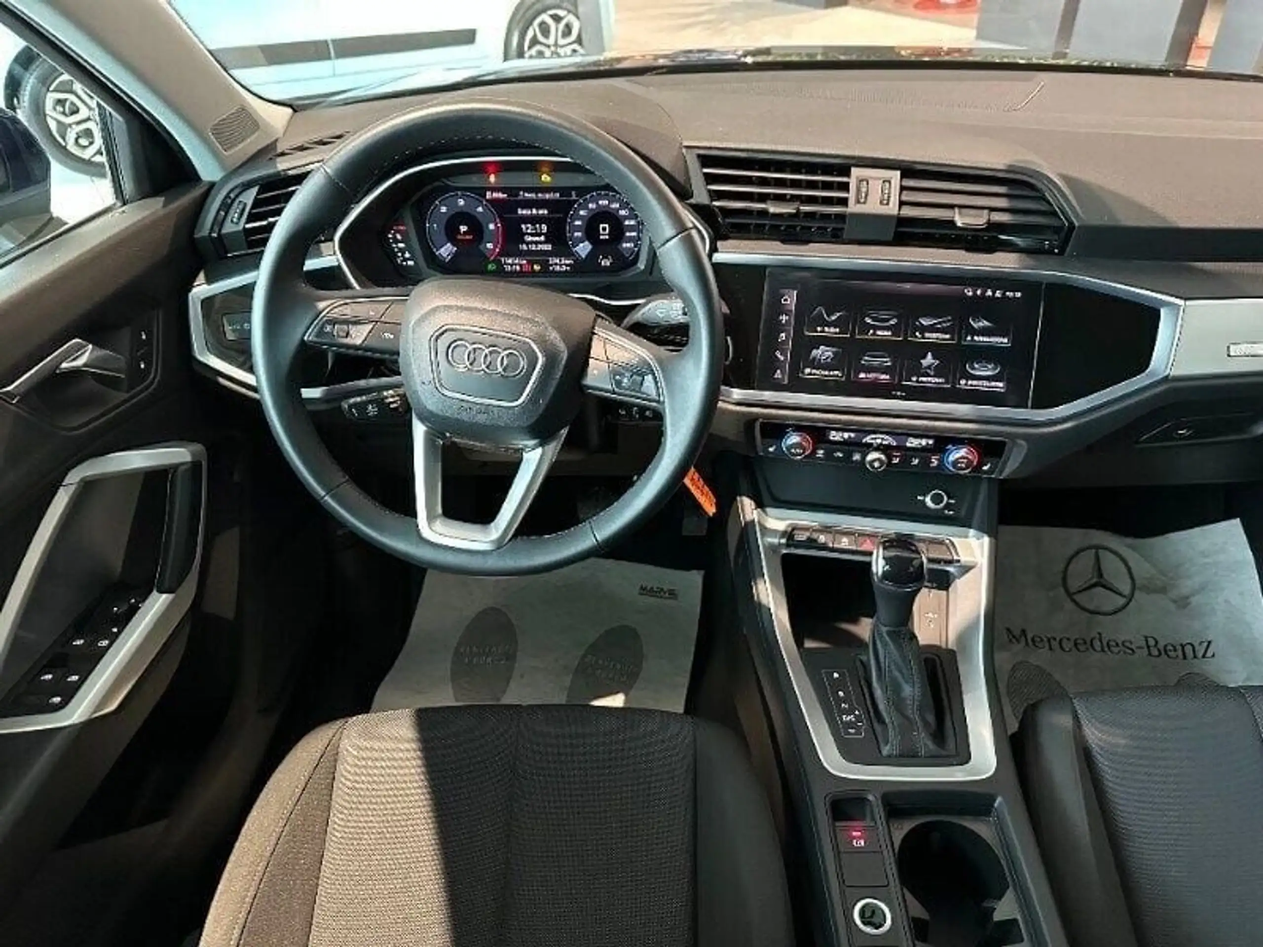 Audi - Q3