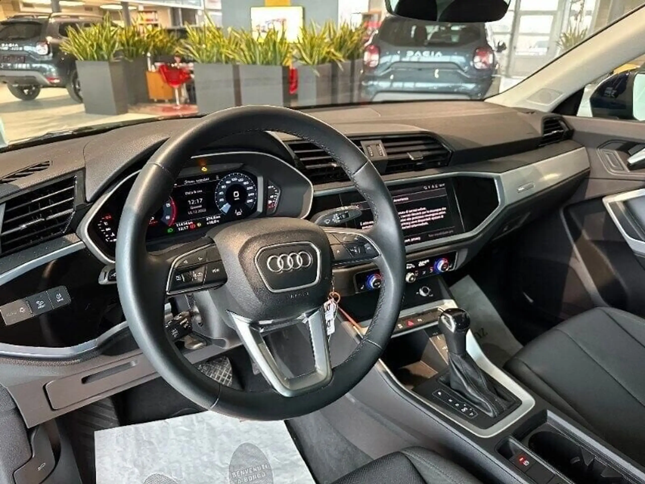 Audi - Q3