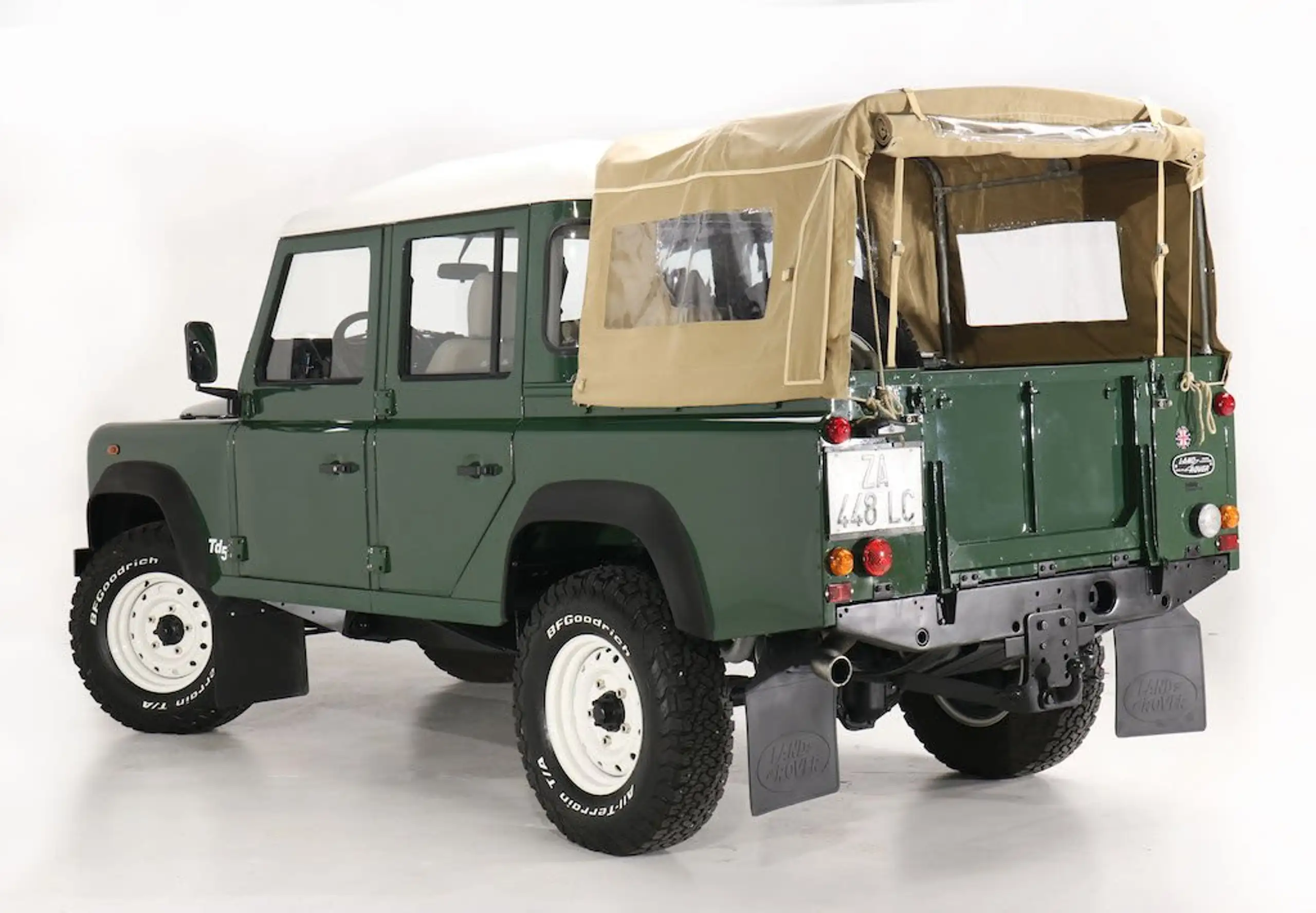 Land Rover - Defender