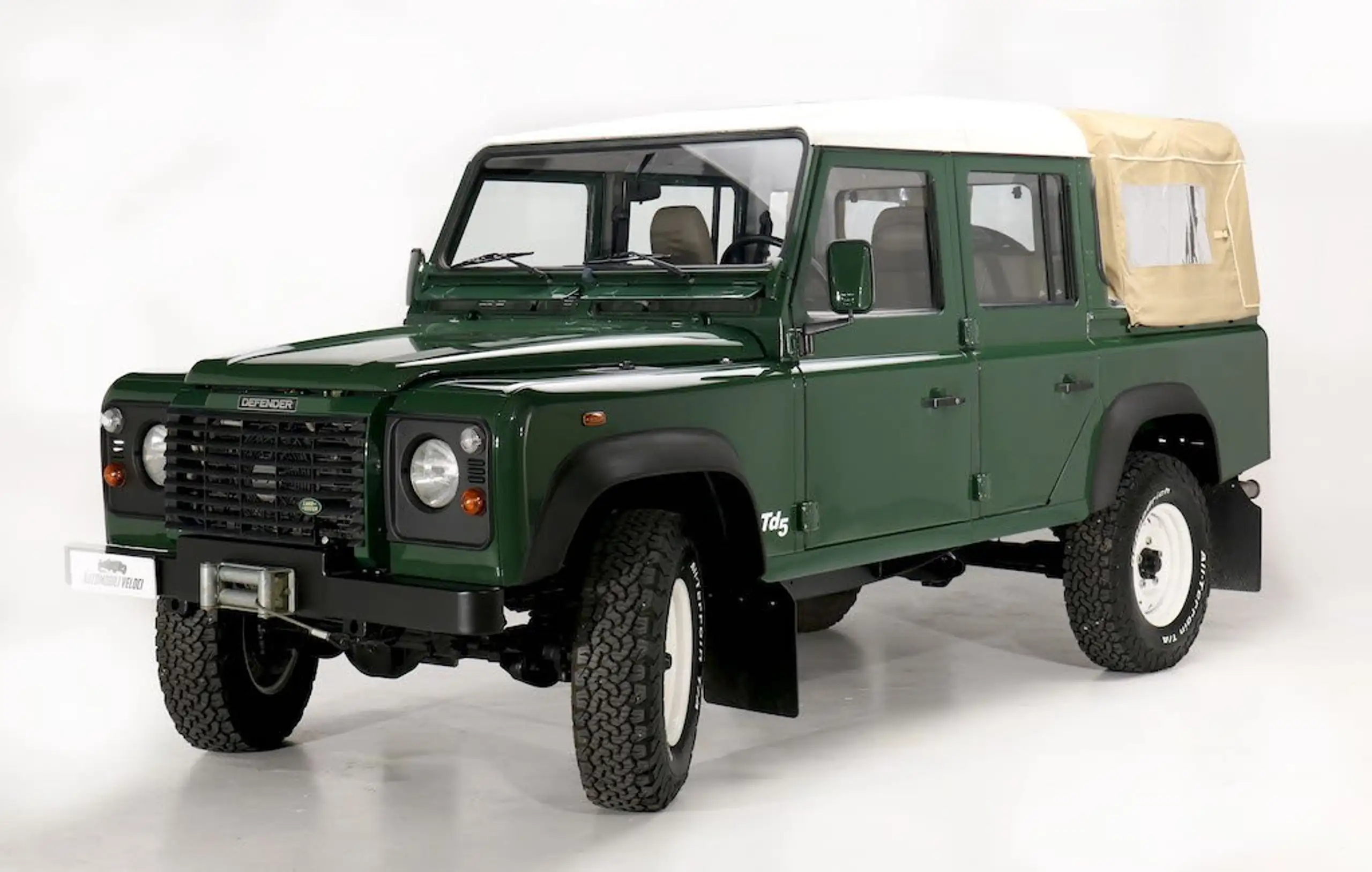 Land Rover - Defender