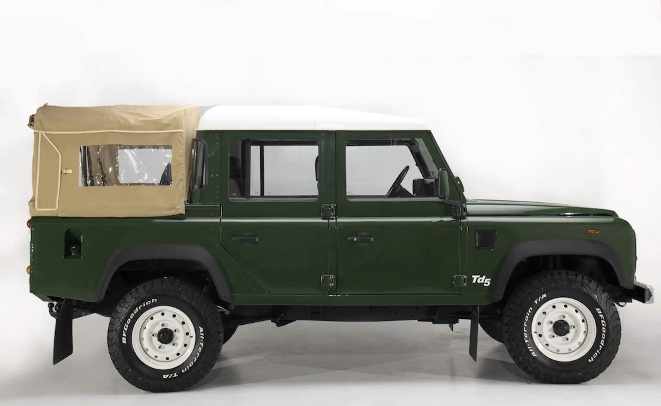 Land Rover - Defender