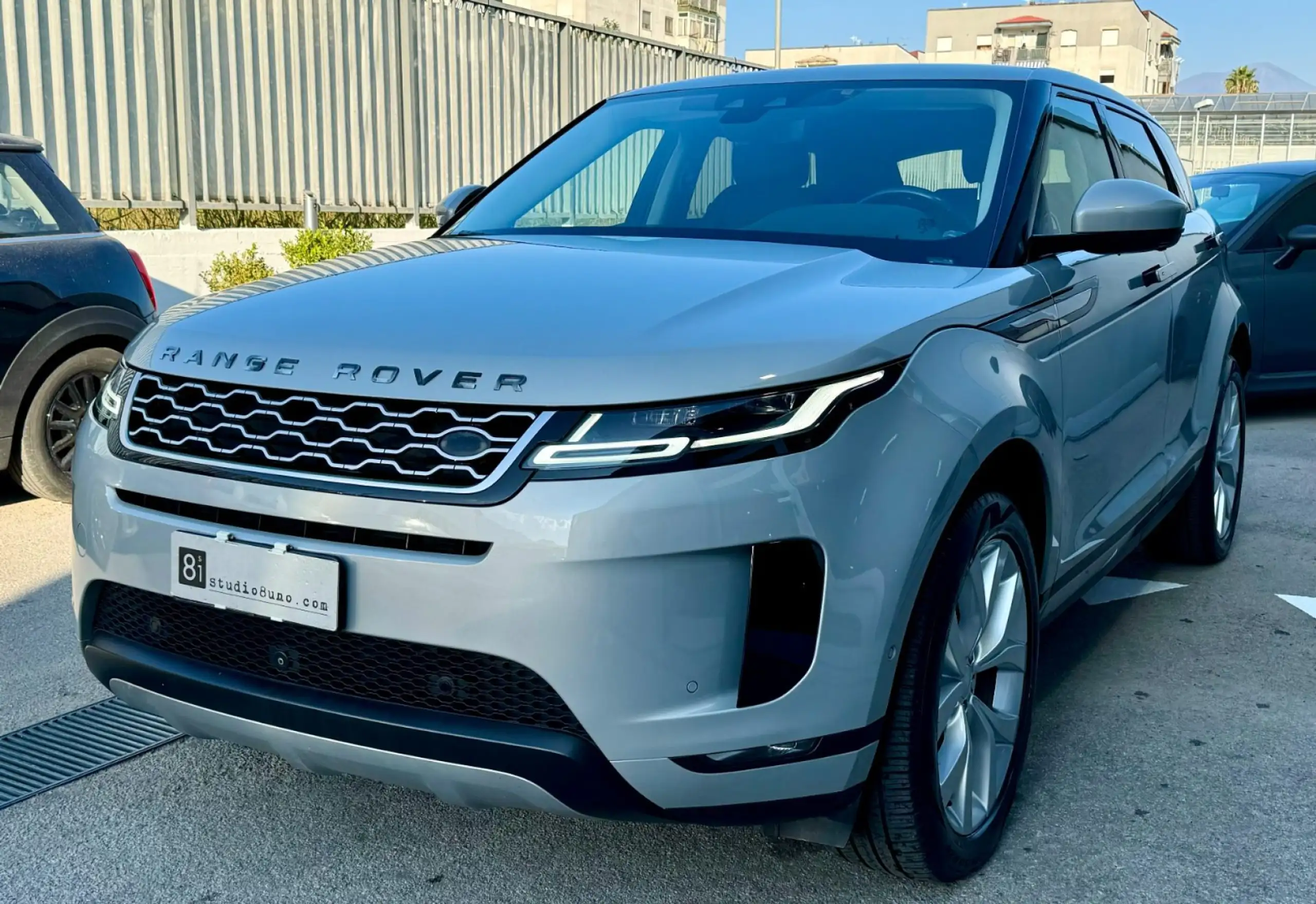 Land Rover - Range Rover Evoque