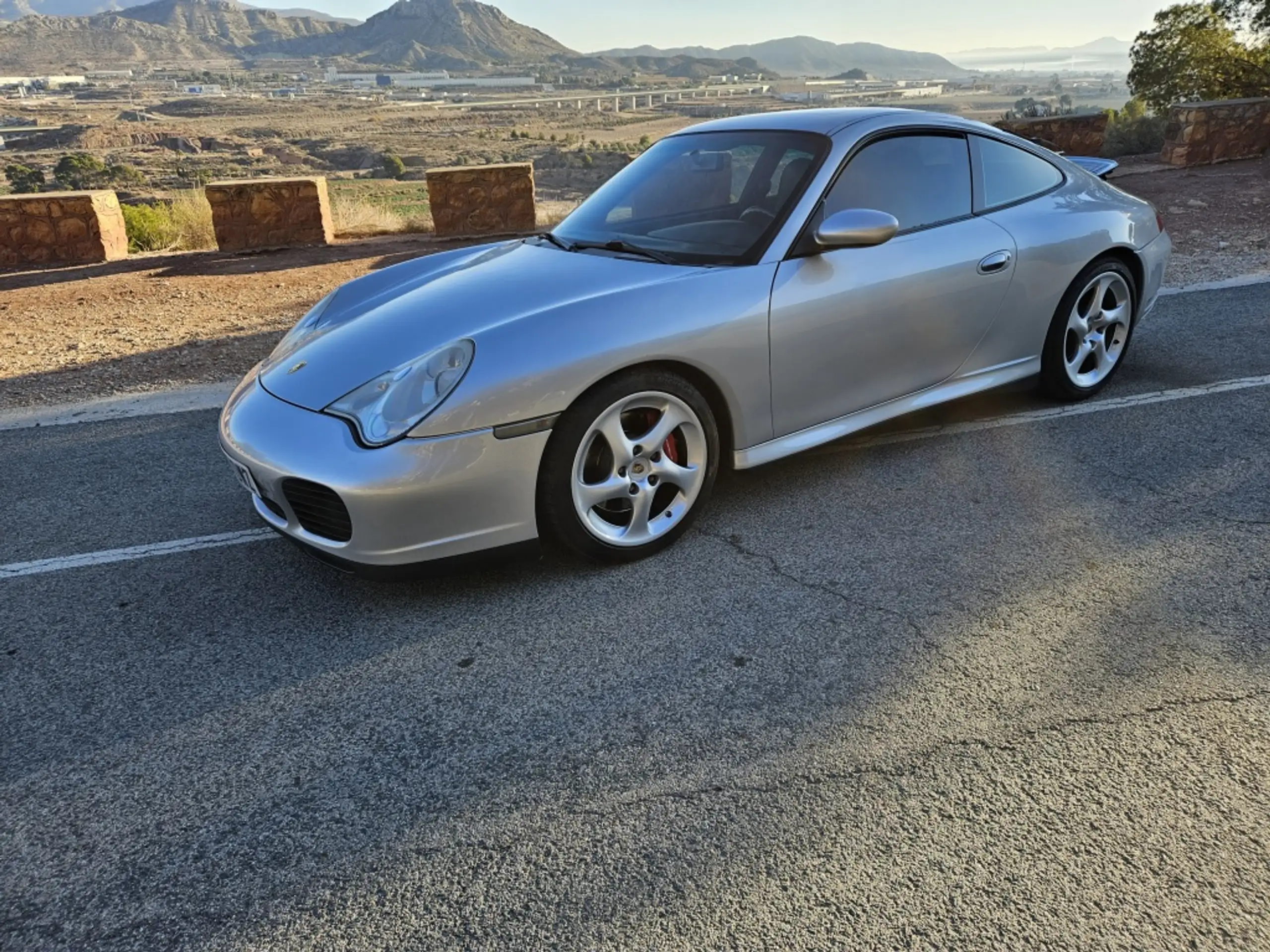 Porsche - 996